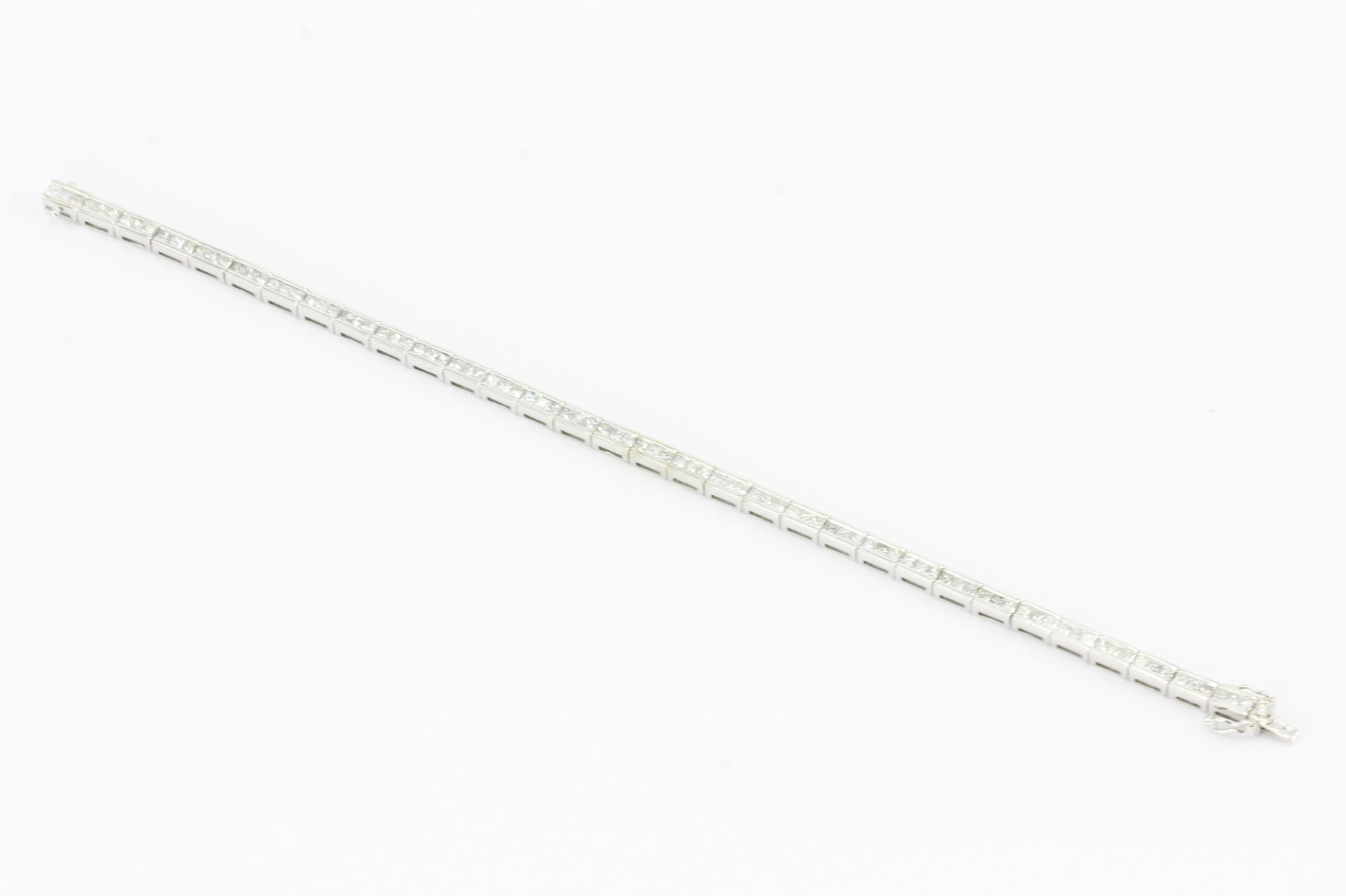 14K White Gold 3CTW Diamond Tennis Bracelet