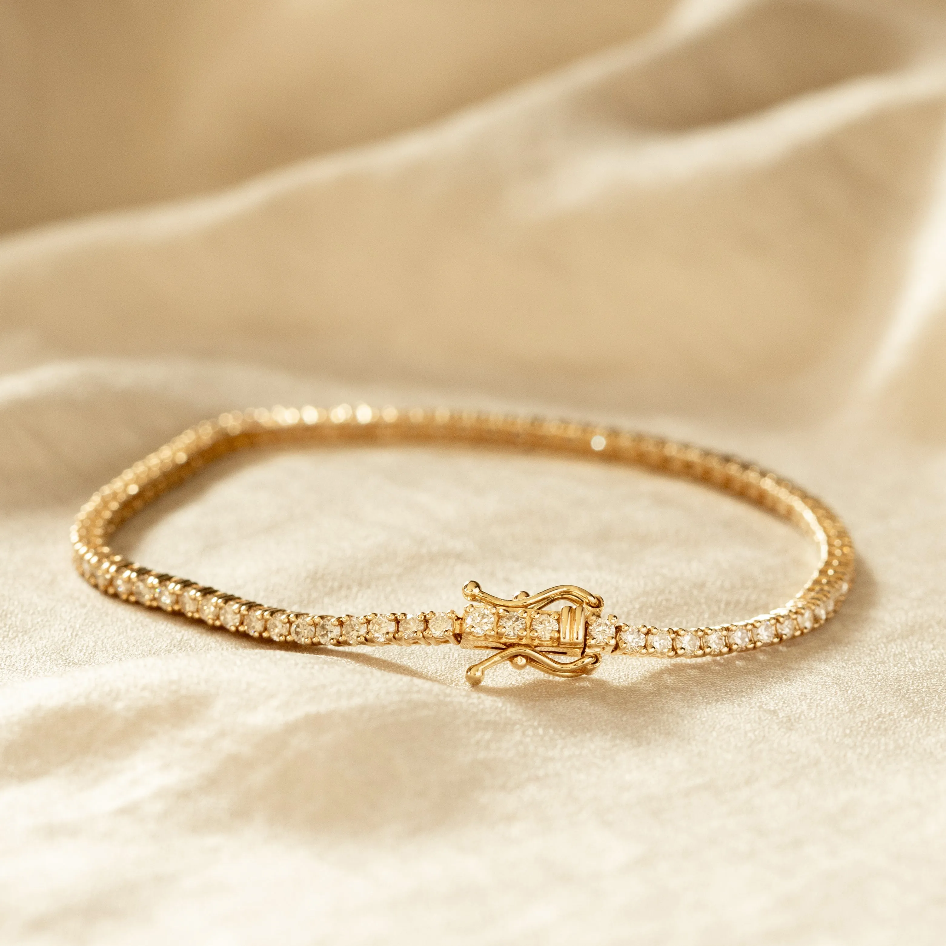 14K Yellow Gold 2.5 Carat Round Diamond Tennis Bracelet