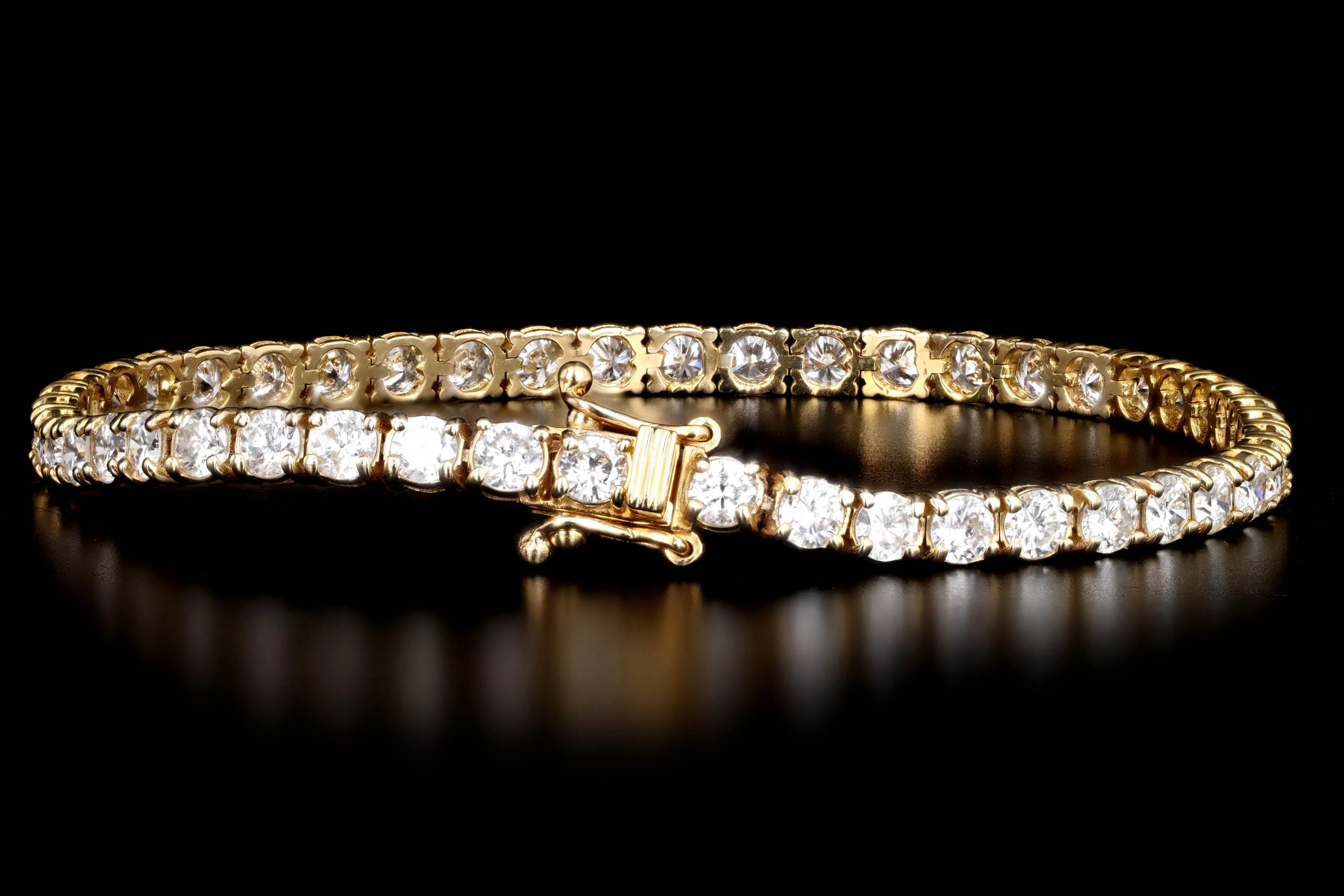 14K Yellow Gold 6.42 Carat Total Weight Round Brilliant Cut Diamond Tennis Bracelet
