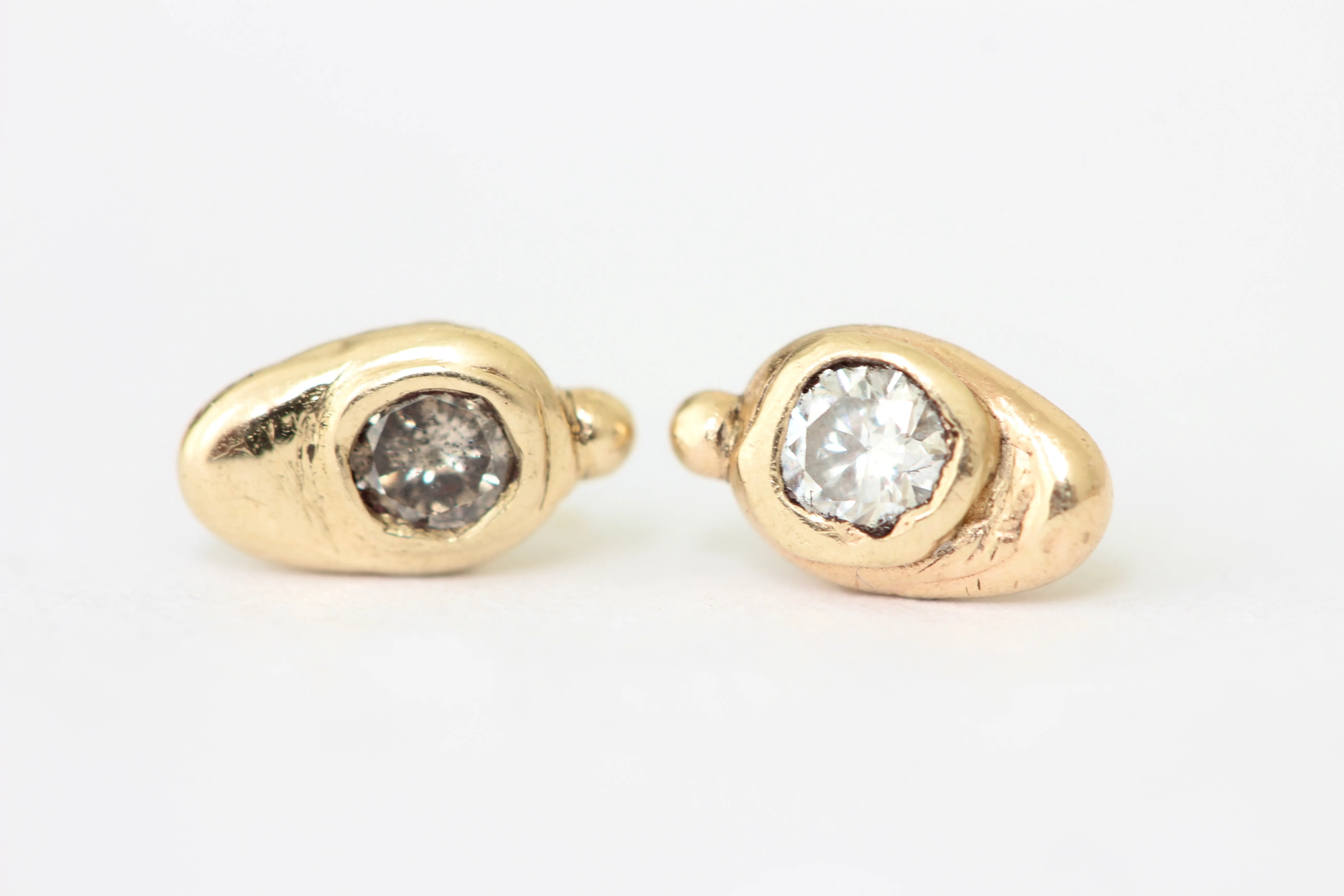 14k Yellow Gold White and Cognac Round Diamond Studs