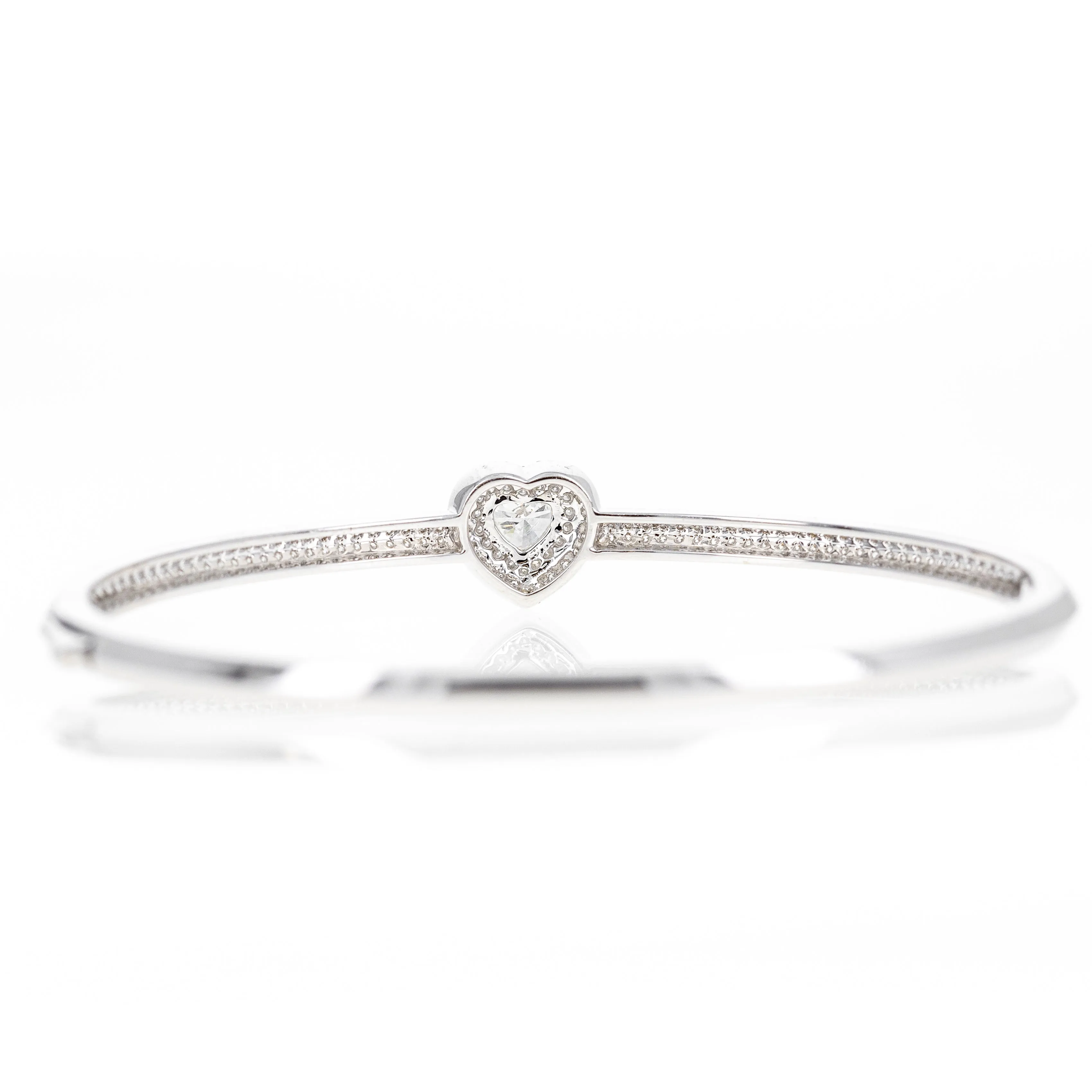 18K White Gold 0.62 Carat Heart Diamond Pave Bangle