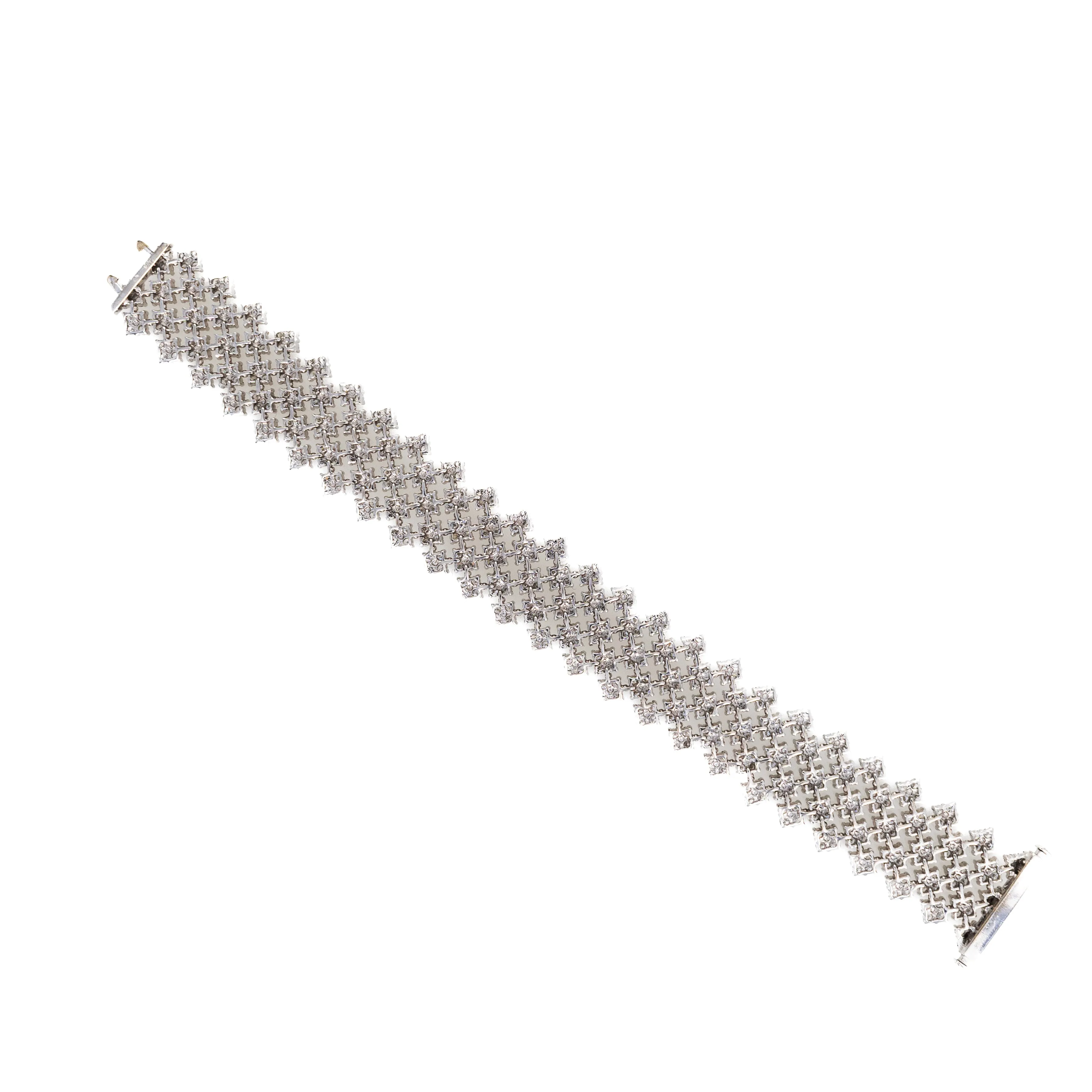 18K White Gold 14 Carat Round Diamond Floral Wide Bracelet