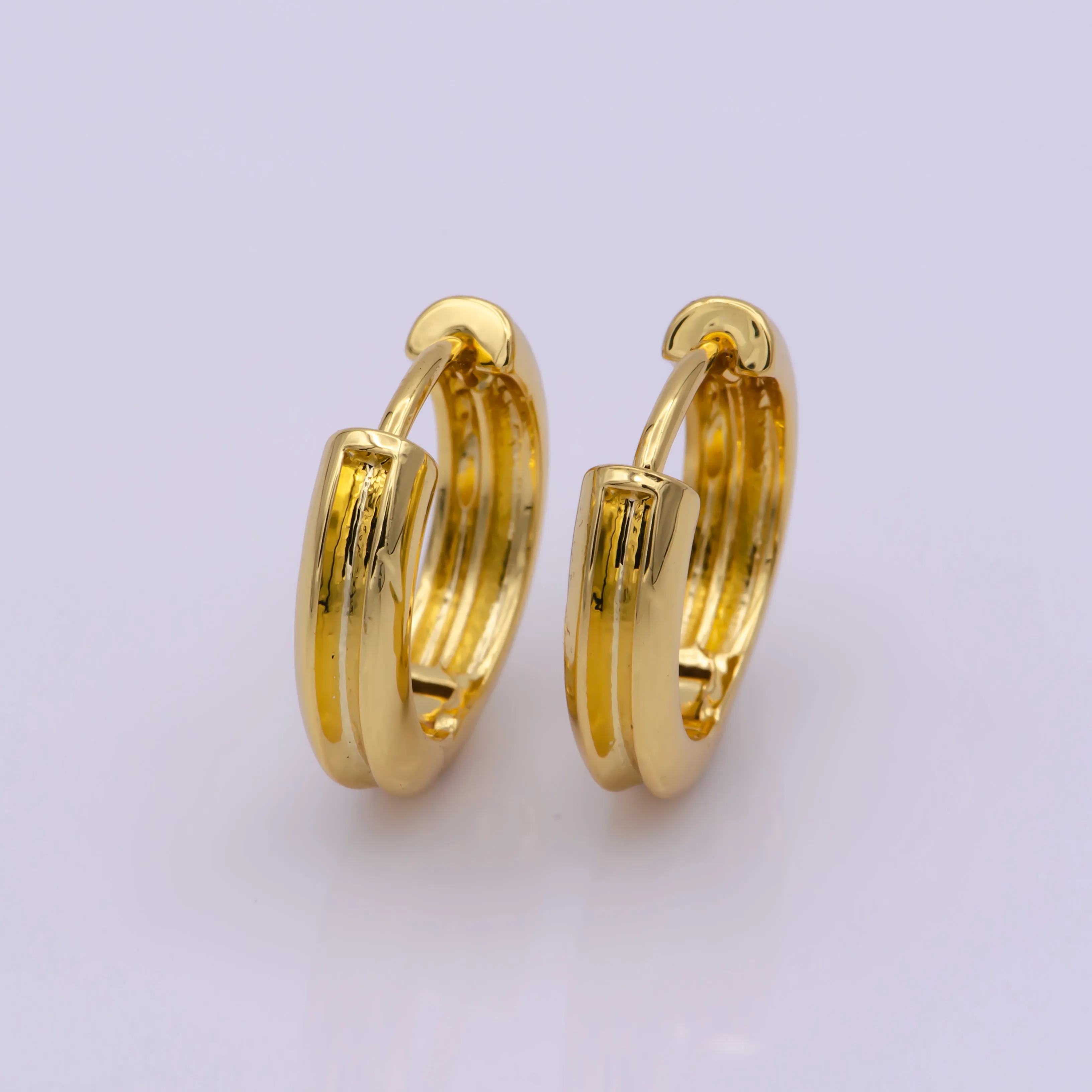 24K Gold Filled Curved 16.2mm Huggie Hoop Geometric Earrings | Leo-569