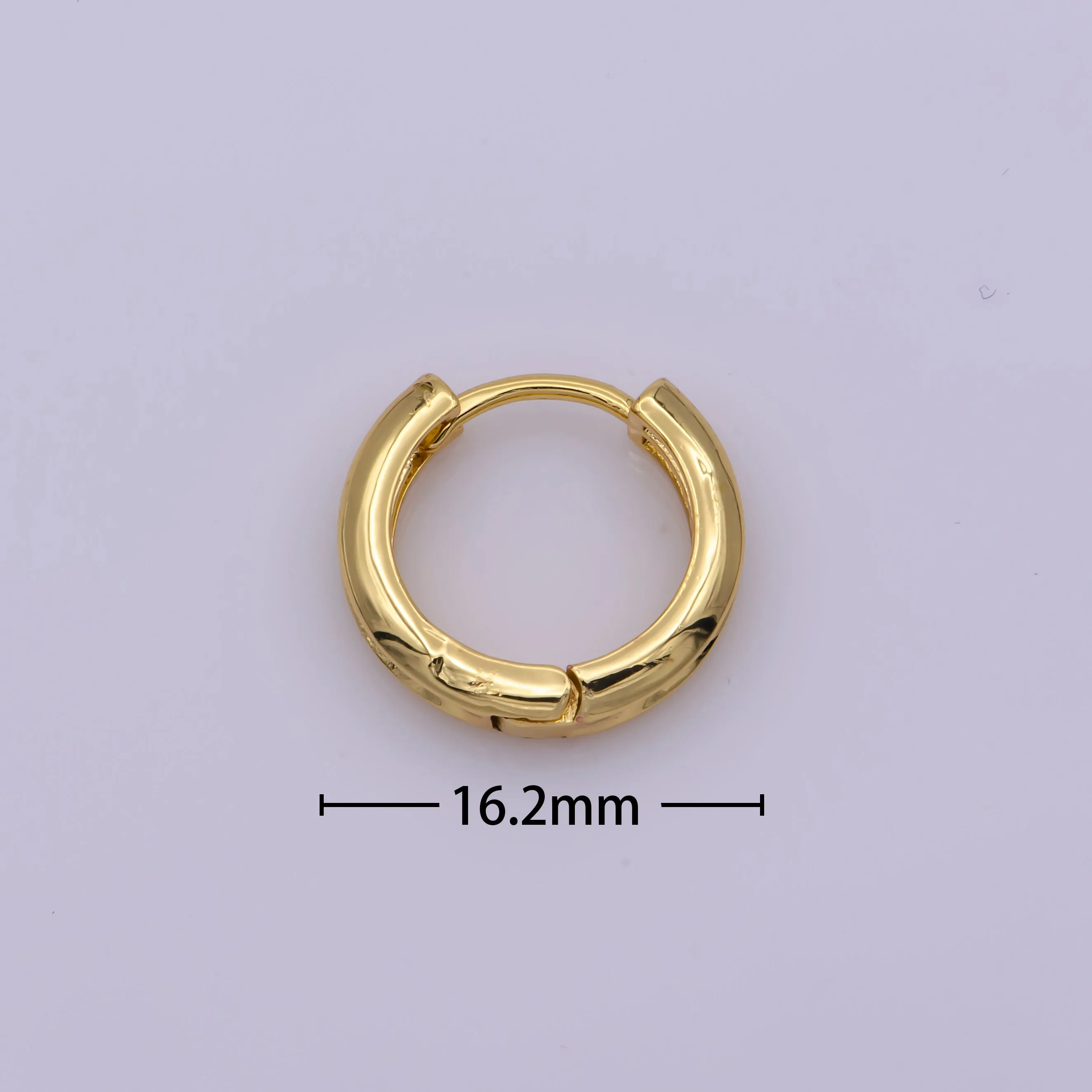 24K Gold Filled Curved 16.2mm Huggie Hoop Geometric Earrings | Leo-569