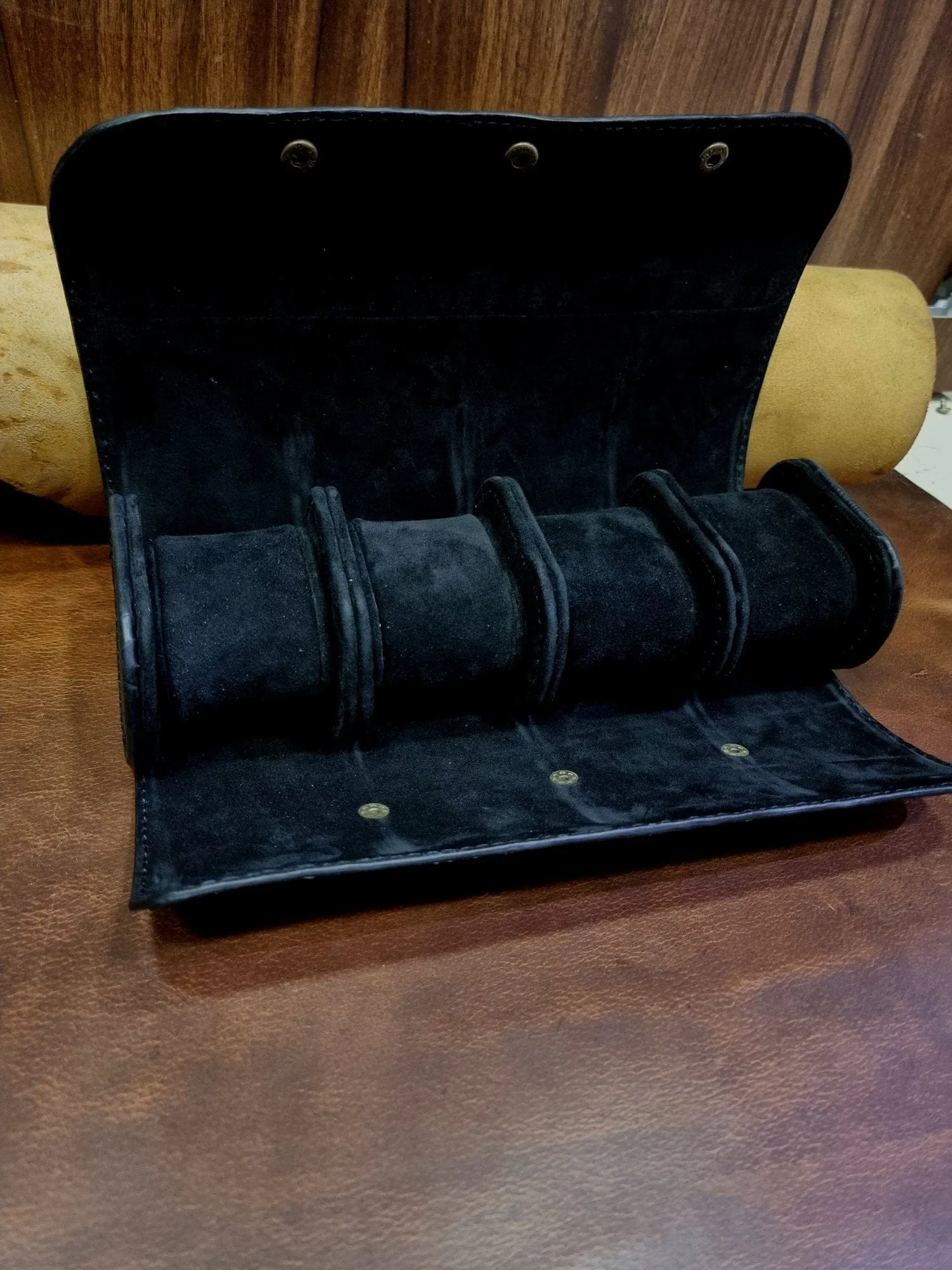 4 watch leather case