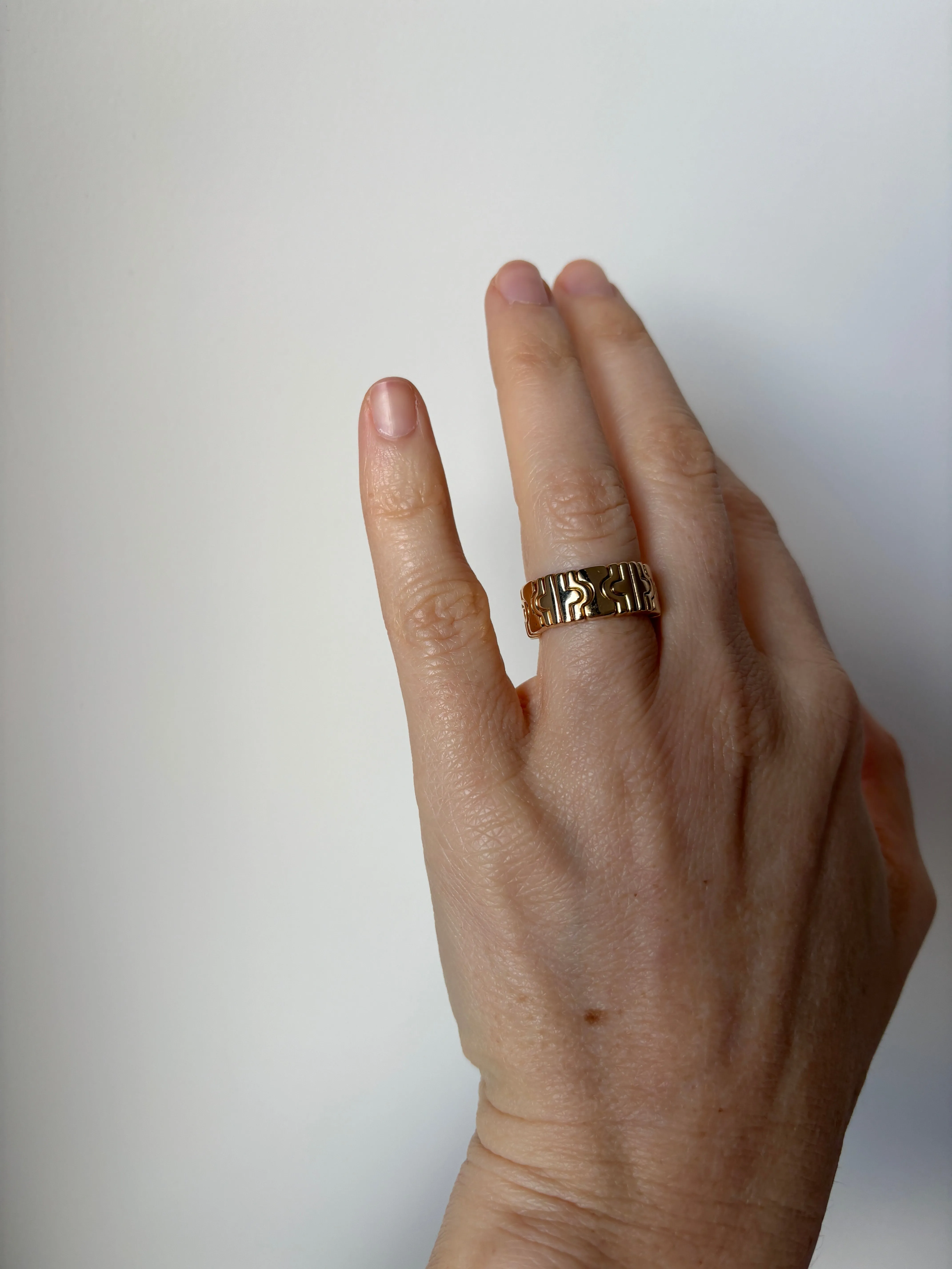 Bulgari Parentesi Gold Ring