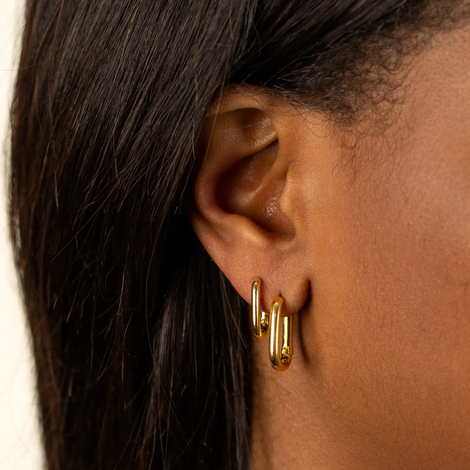 Chain Link Huggie Earring