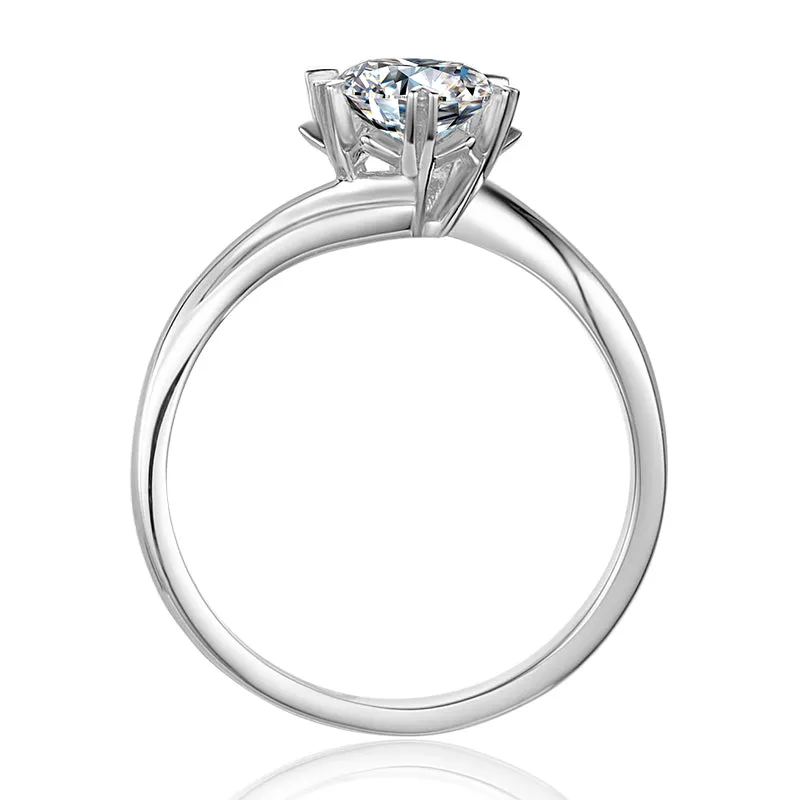 Classic Round Cut Moissanite Diamond Solitaire Ring