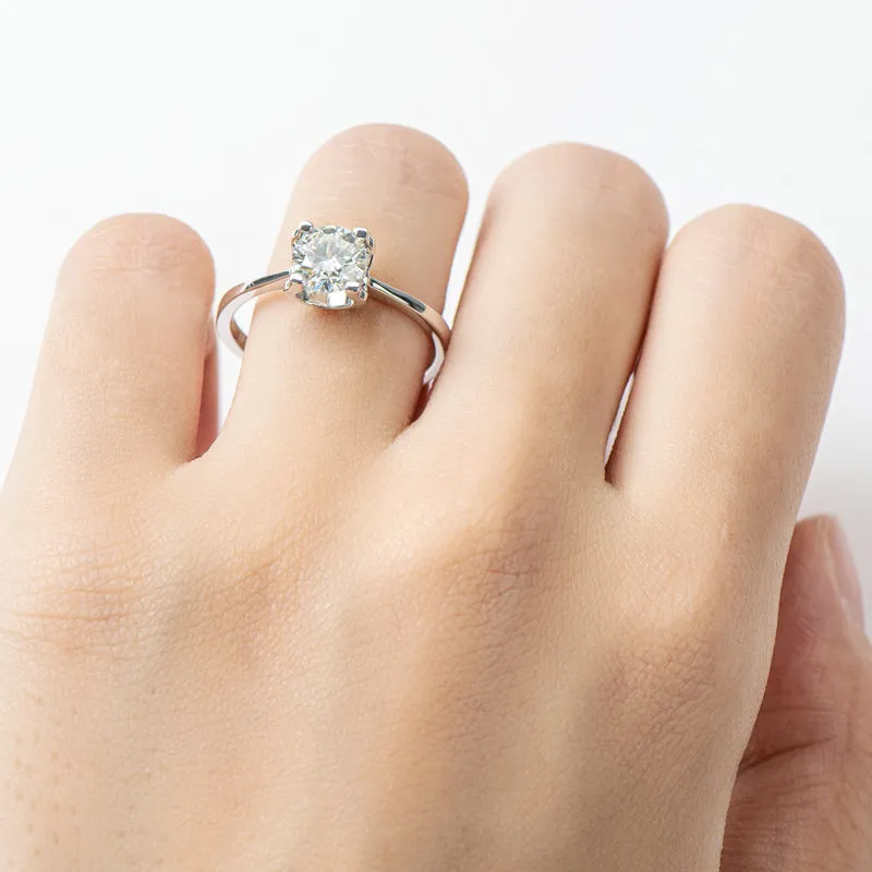 Classic Round Cut Moissanite Diamond Solitaire Ring