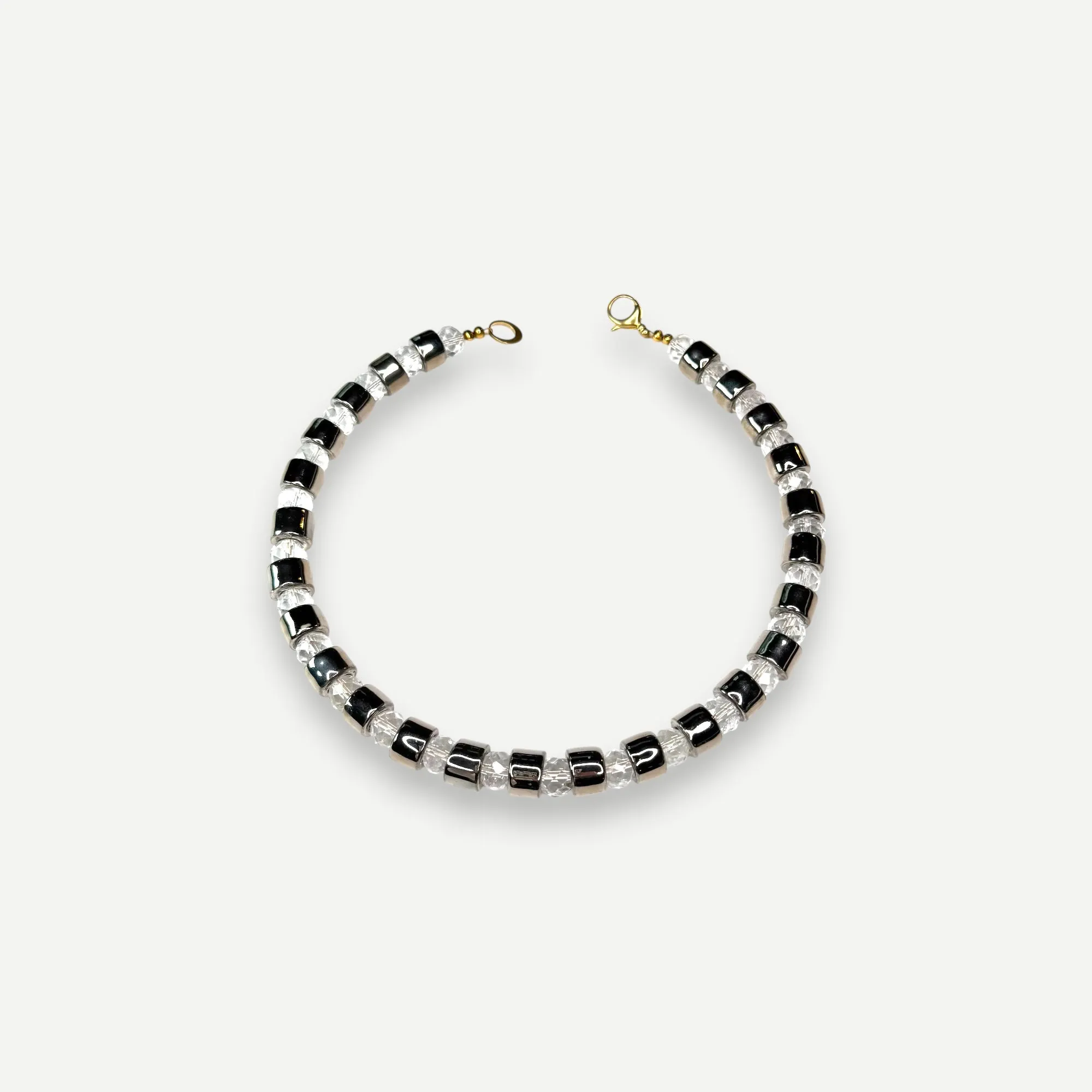 COIN & QUARTZ SUNDRY.  BEAD ONE.
