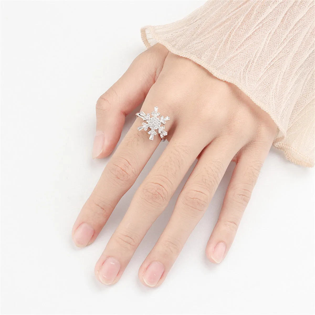 Crystal & Cubic Zirconia Rotatable Snowflake Open Ring