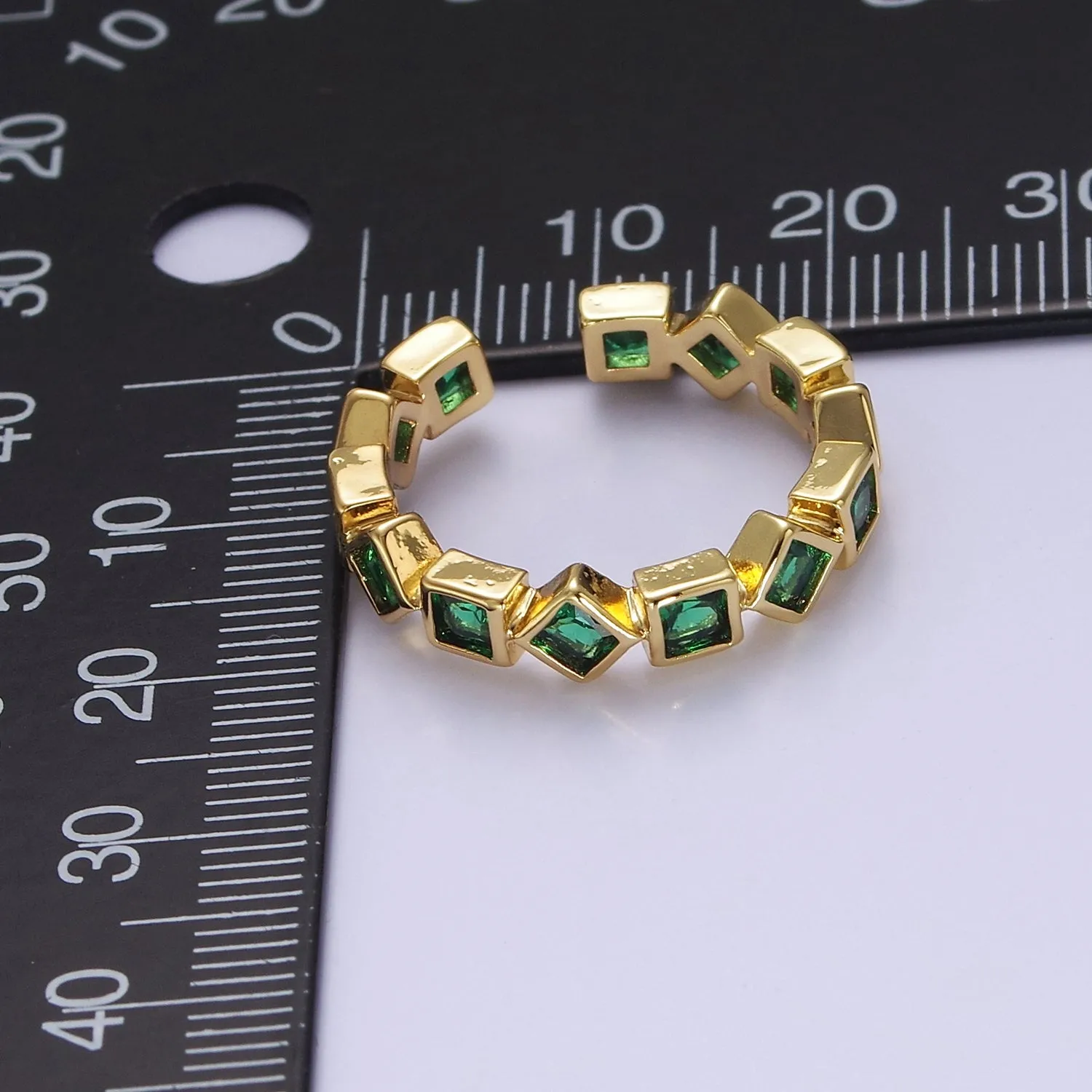 Dainty Emerald Green Geometric CZ Ring Green Square Rhombus Ring O-2103