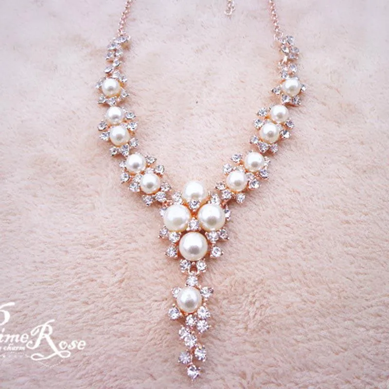 Fashion Pearl Gemstone Necklace Women's Short Clavicle Chain Ornament Accessories Sweater Chain