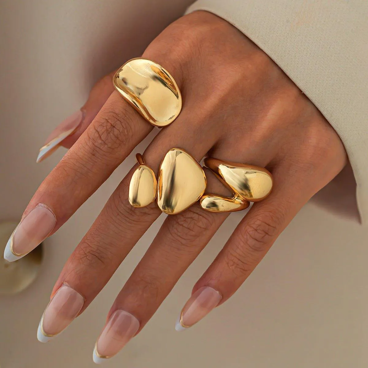 Fashionable Glossy Hug Ring Suit – Geometric Zinc Alloy Rings in Light Gold & White
