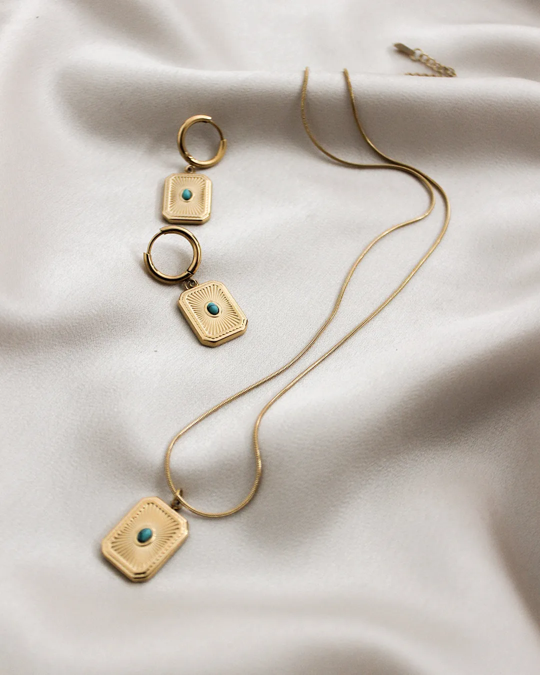 Feya Earrings