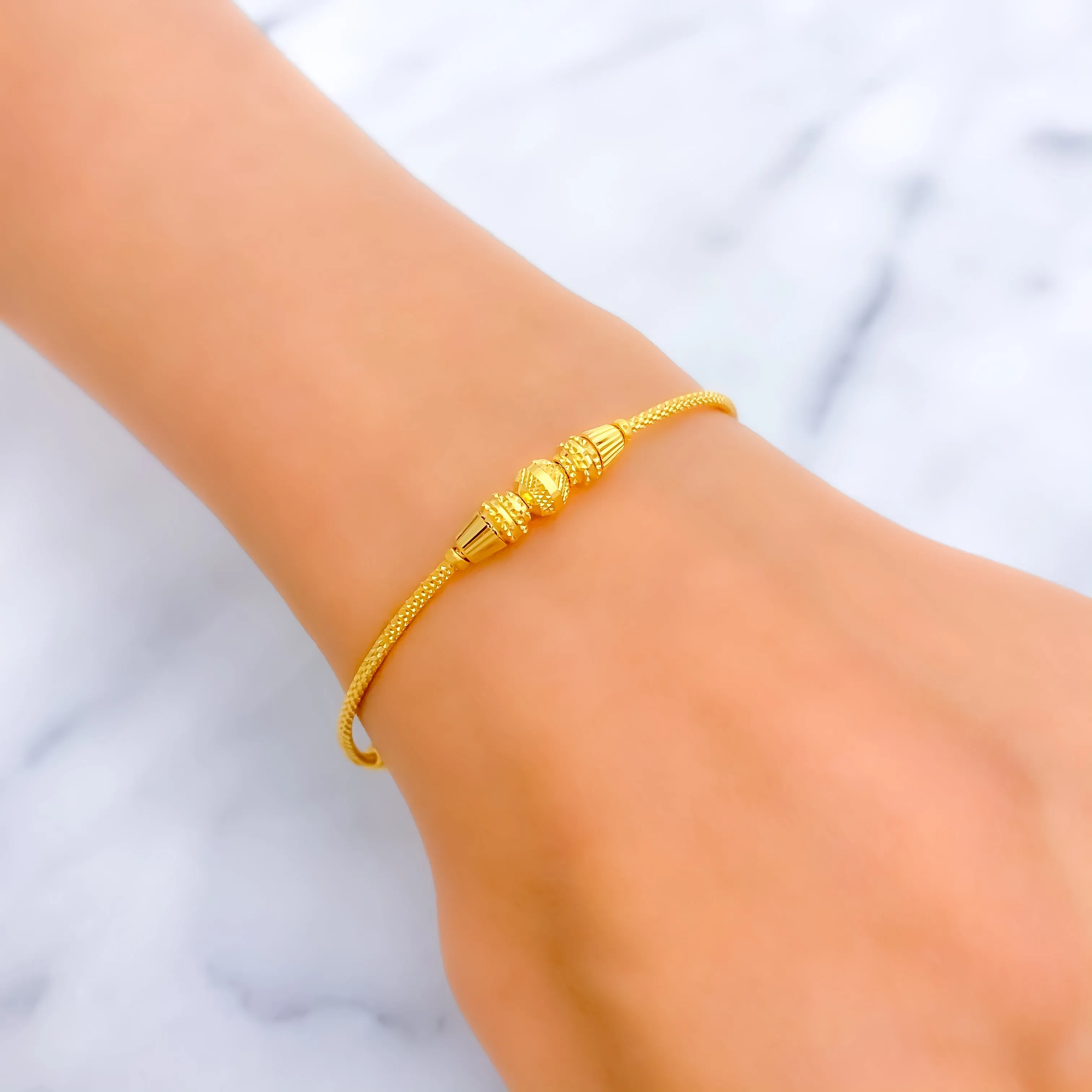 Fine Attractive 22k Gold Bangle Bracelet