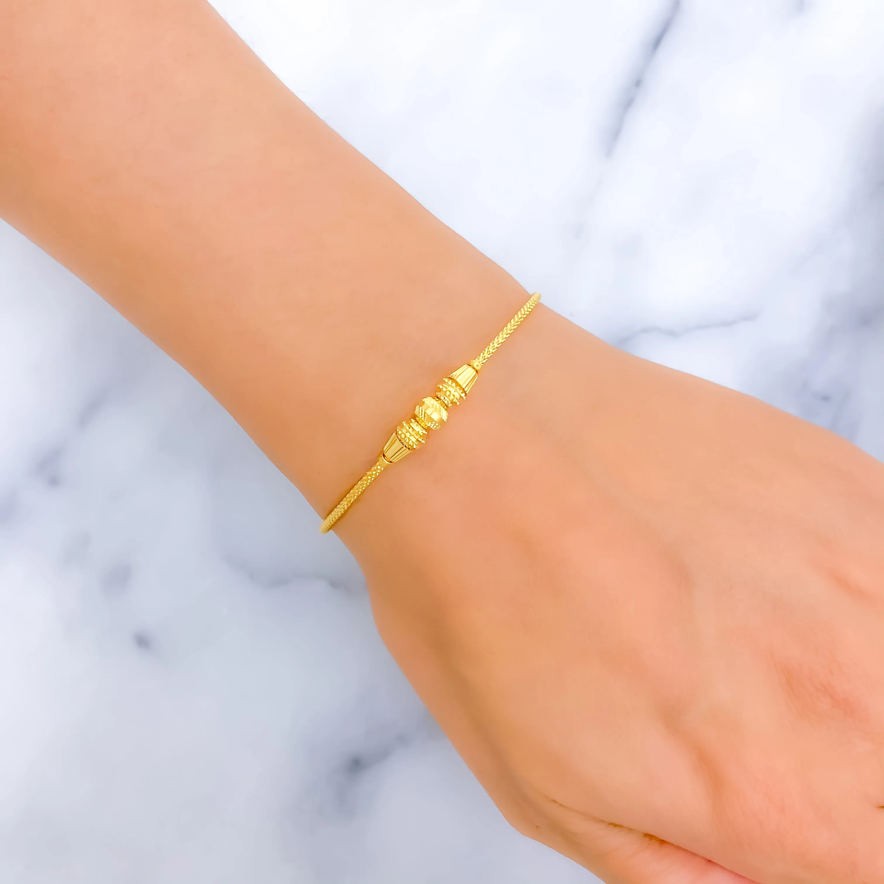 Fine Attractive 22k Gold Bangle Bracelet