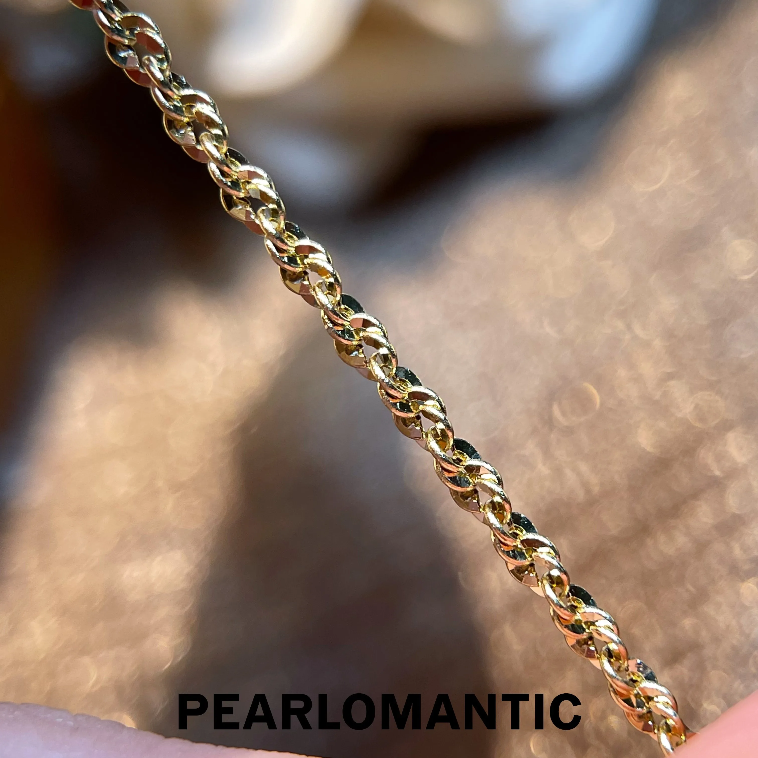 [Fine Jewelry] Japan-Made 18k Gold Twisted Design Bracelets