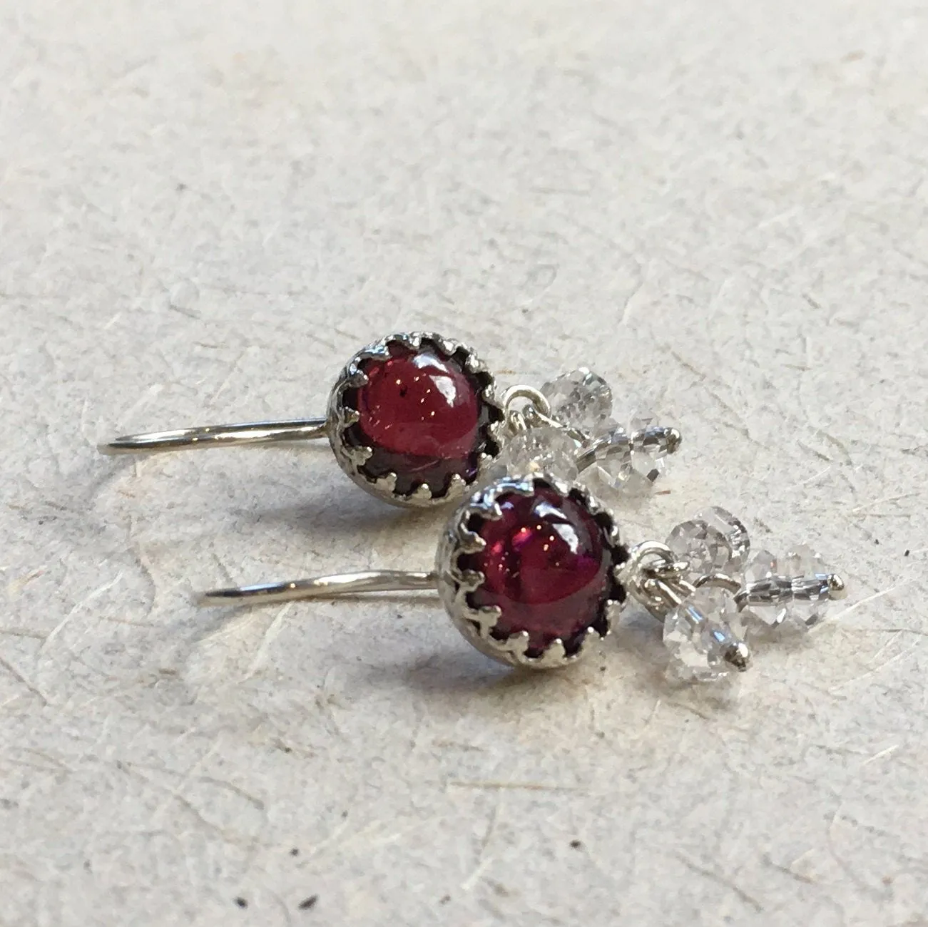 Garnet Crown Dangle Earrings - Soft Smile.