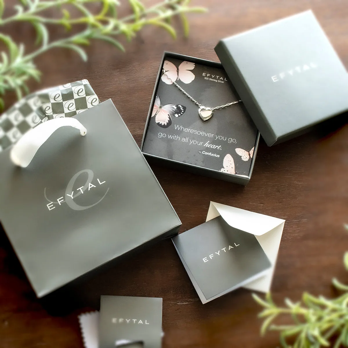 grace classic heart necklace • confucius