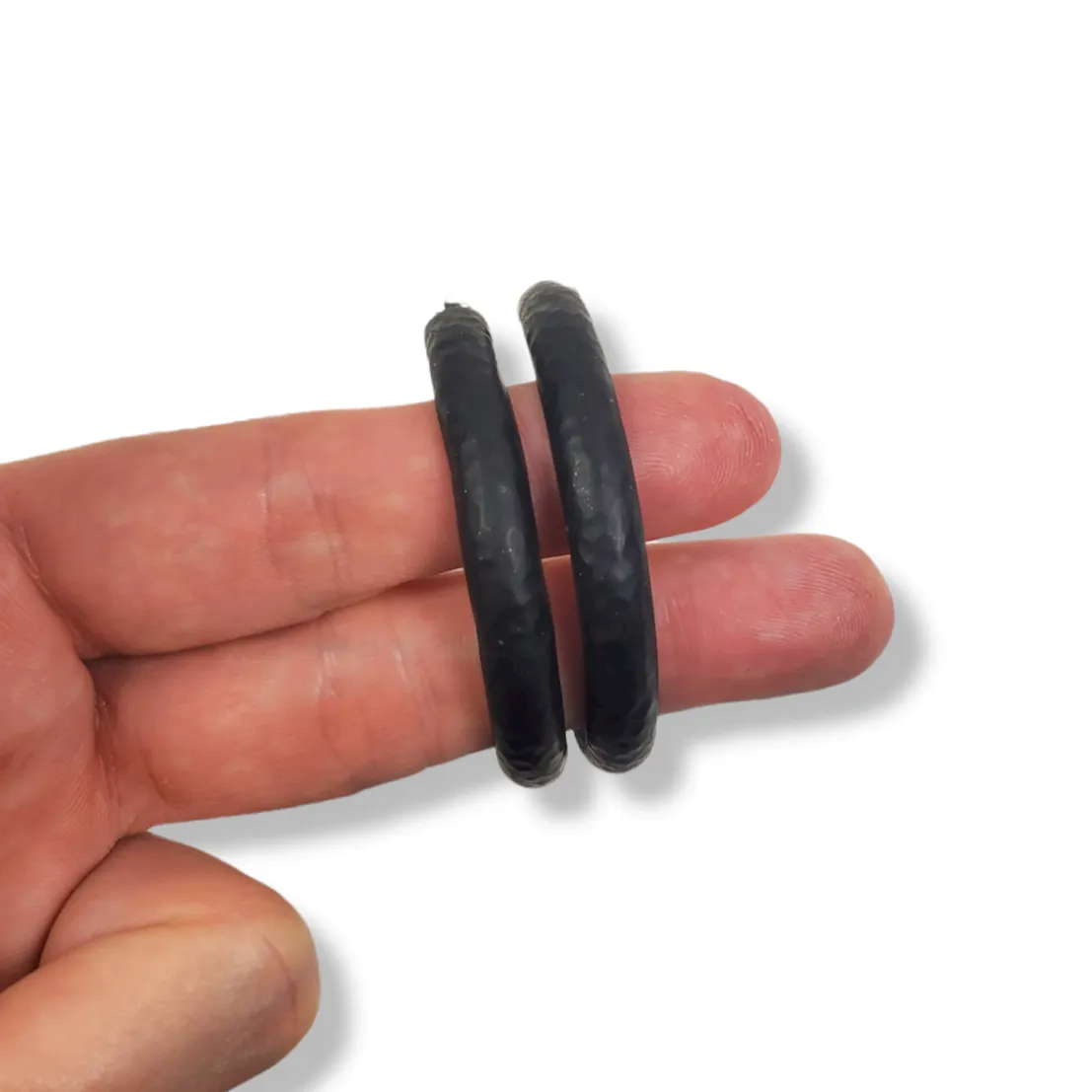Hammered Hoop Earrings Large - Solid Color - Black