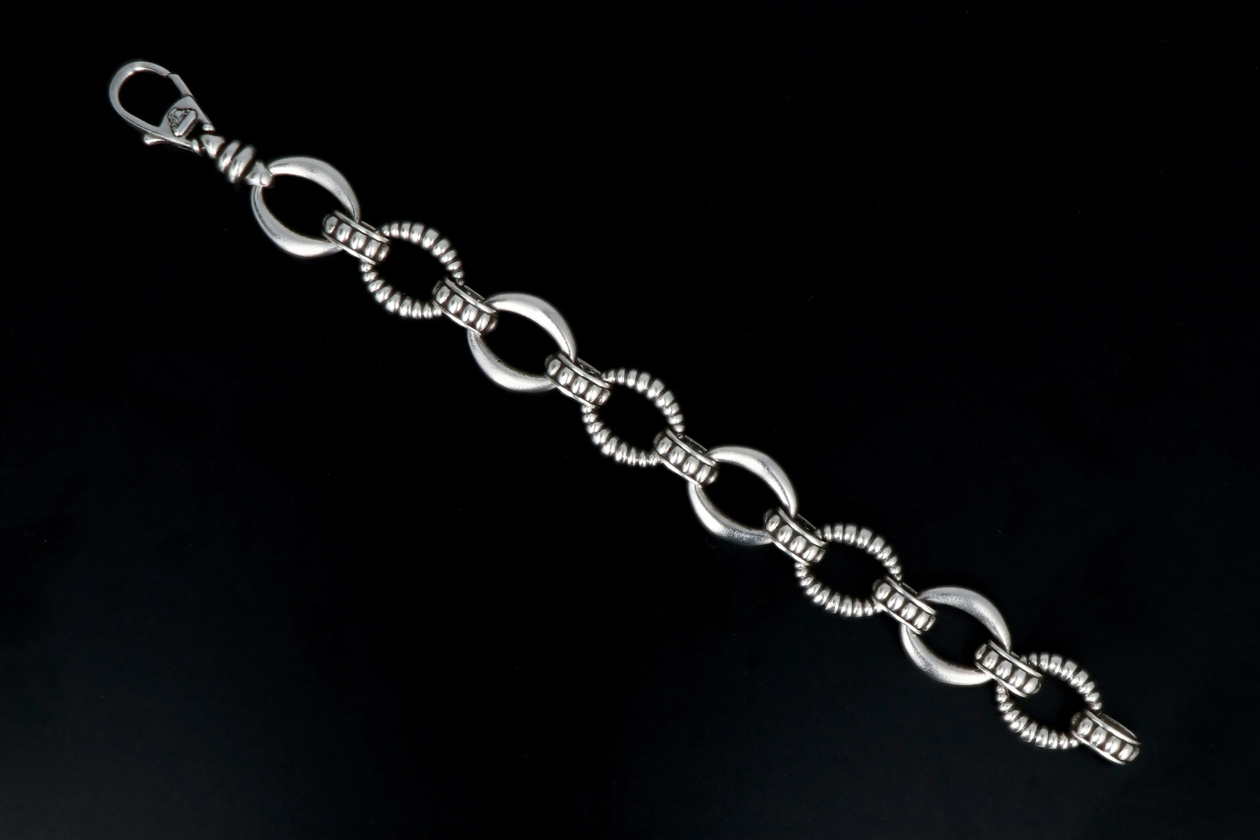 Lagos Oval Link Bracelet