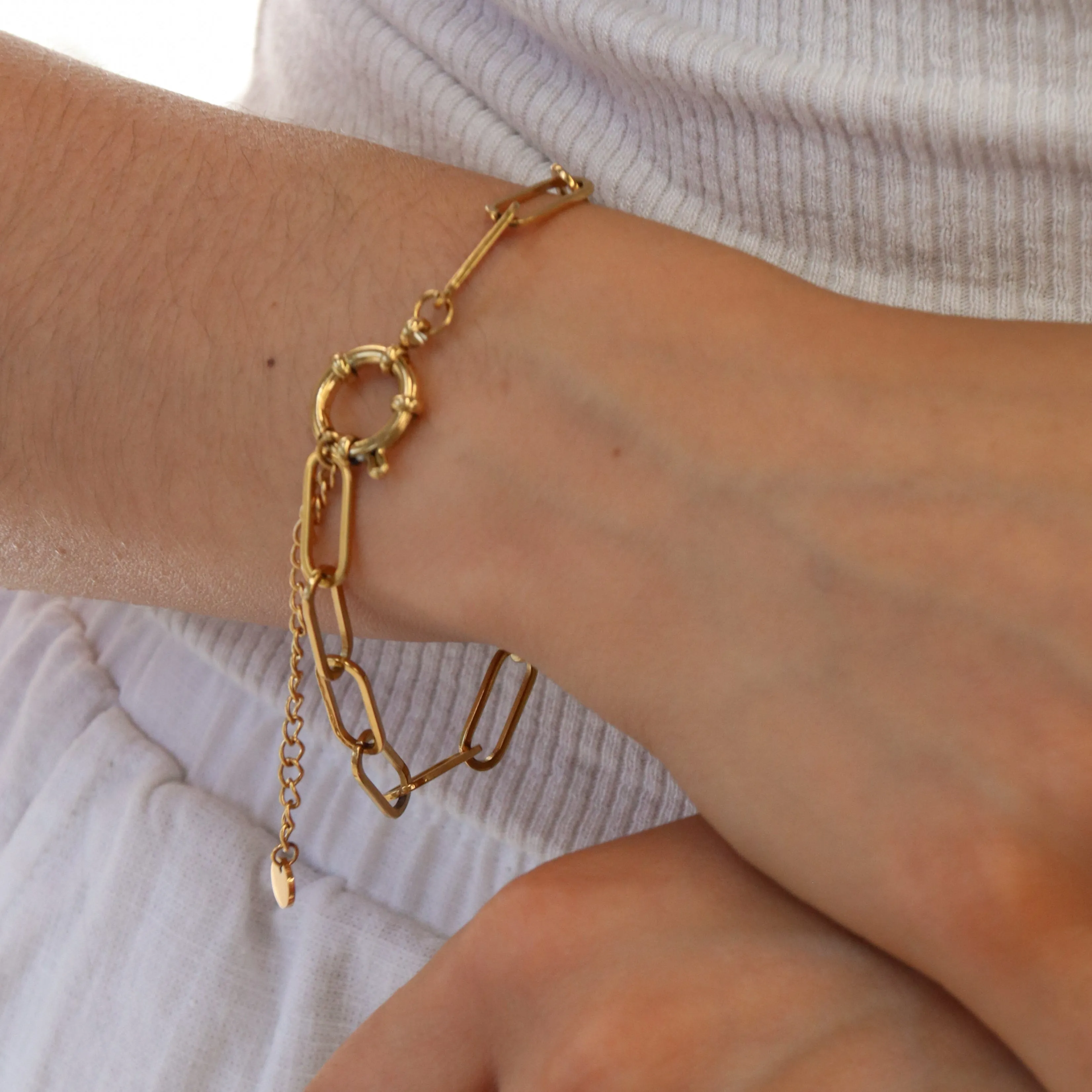 Lizzy - Jumbo Paperclip Chain Bracelet