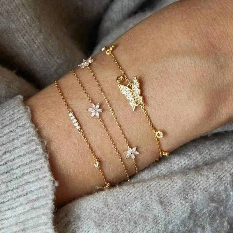 Luxruy Modern Bohemian Gold Color Moon Leaf Crystal Opal Open Bracelet Set for Women In Boho Beach Bangle Jewelry Style