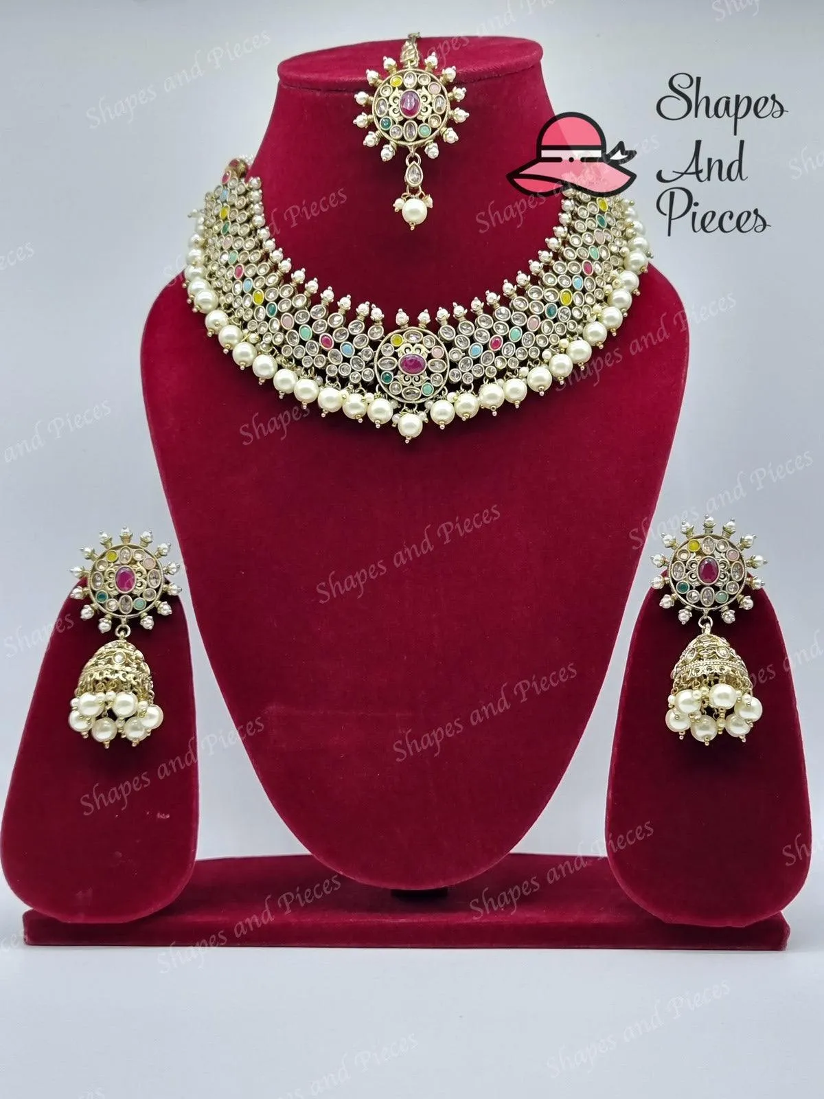 Maia Necklace Set