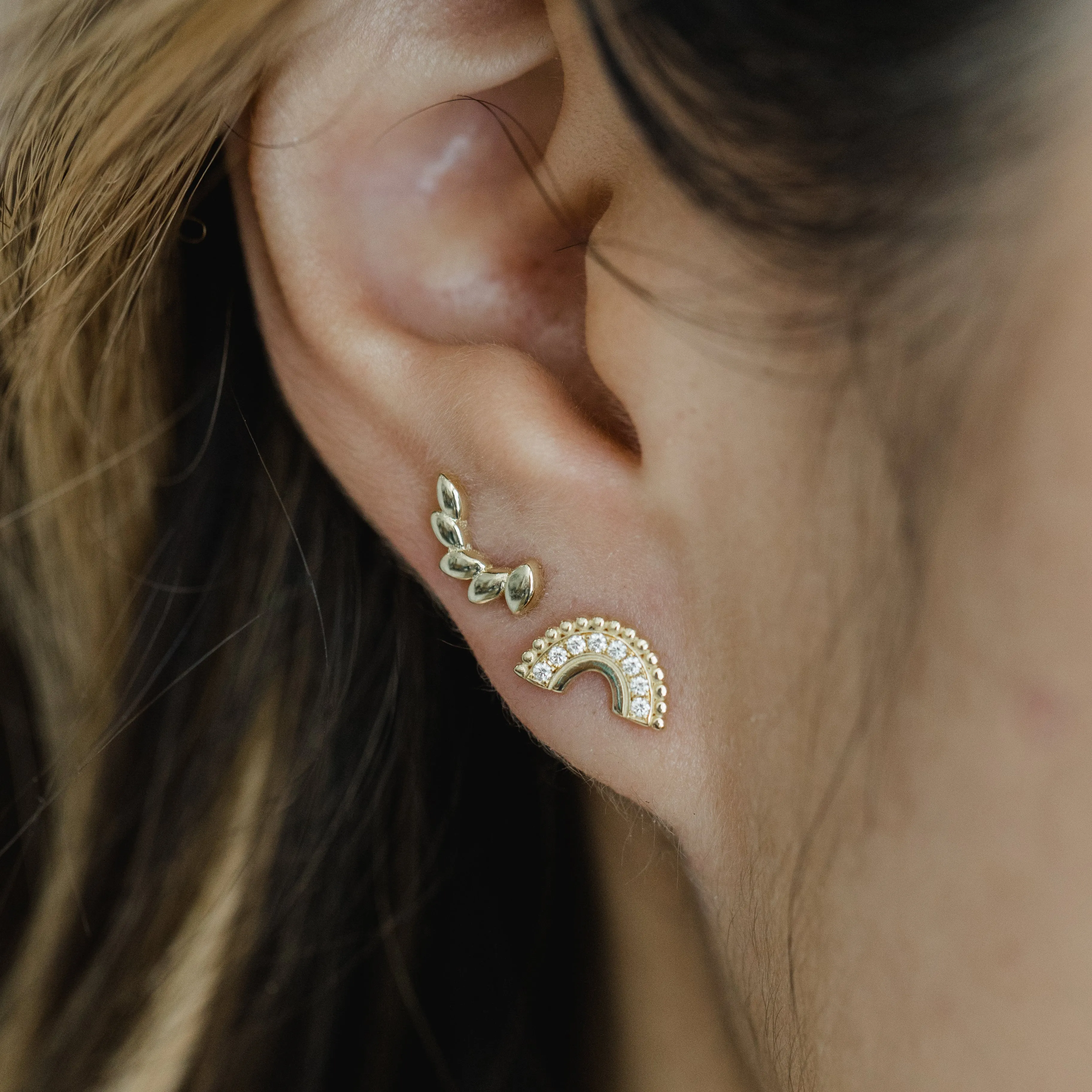 Marquise Curved Earrings
