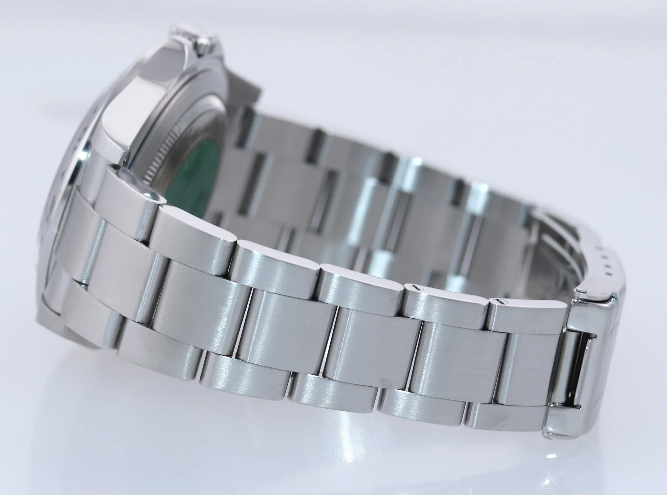 MINT 2005 Rolex Explorer 16570 Steel White Polar GMT 40mm No Holes Watch Box