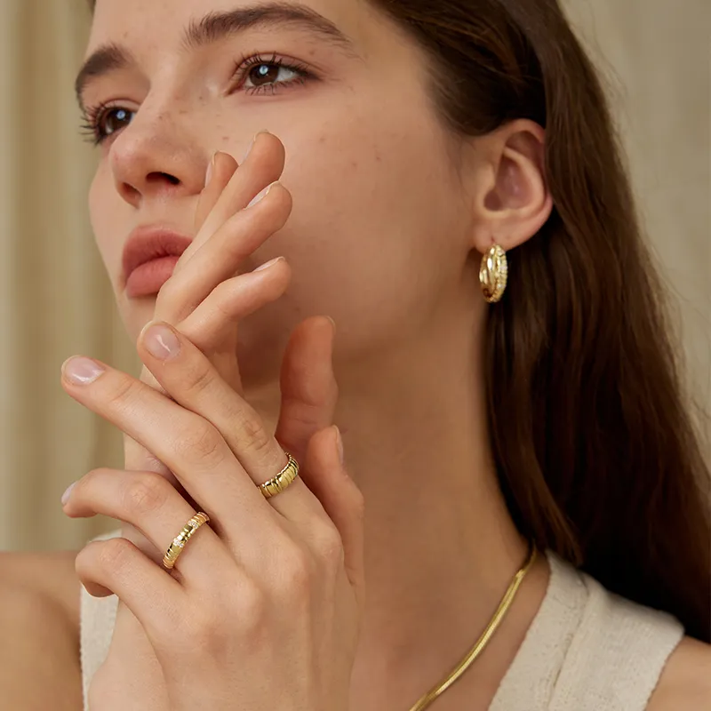 Mix and Match Thin Snake Chain Pattern Open Ring