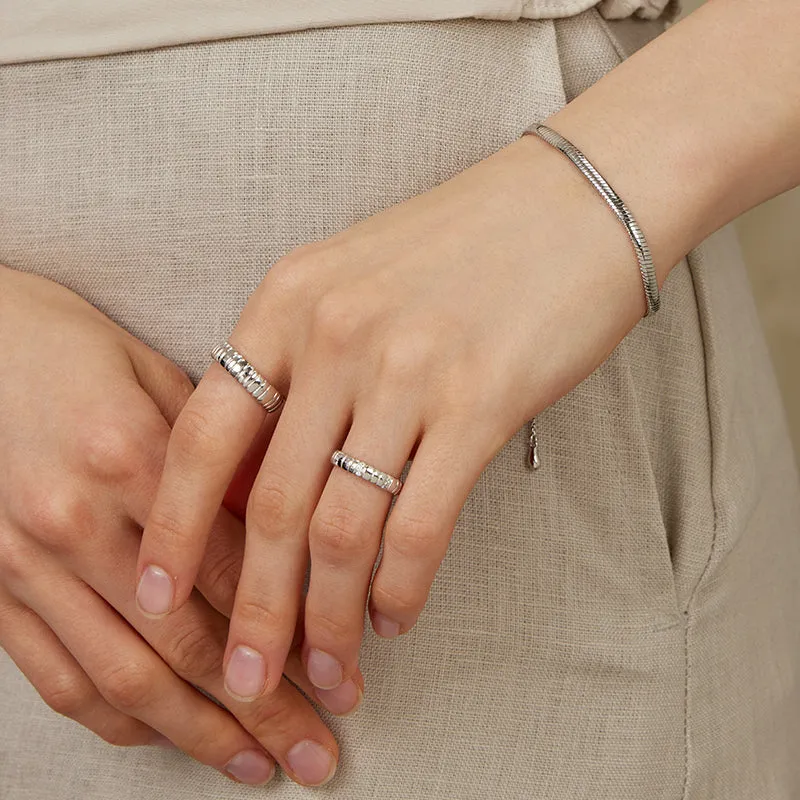 Mix and Match Thin Snake Chain Pattern Open Ring