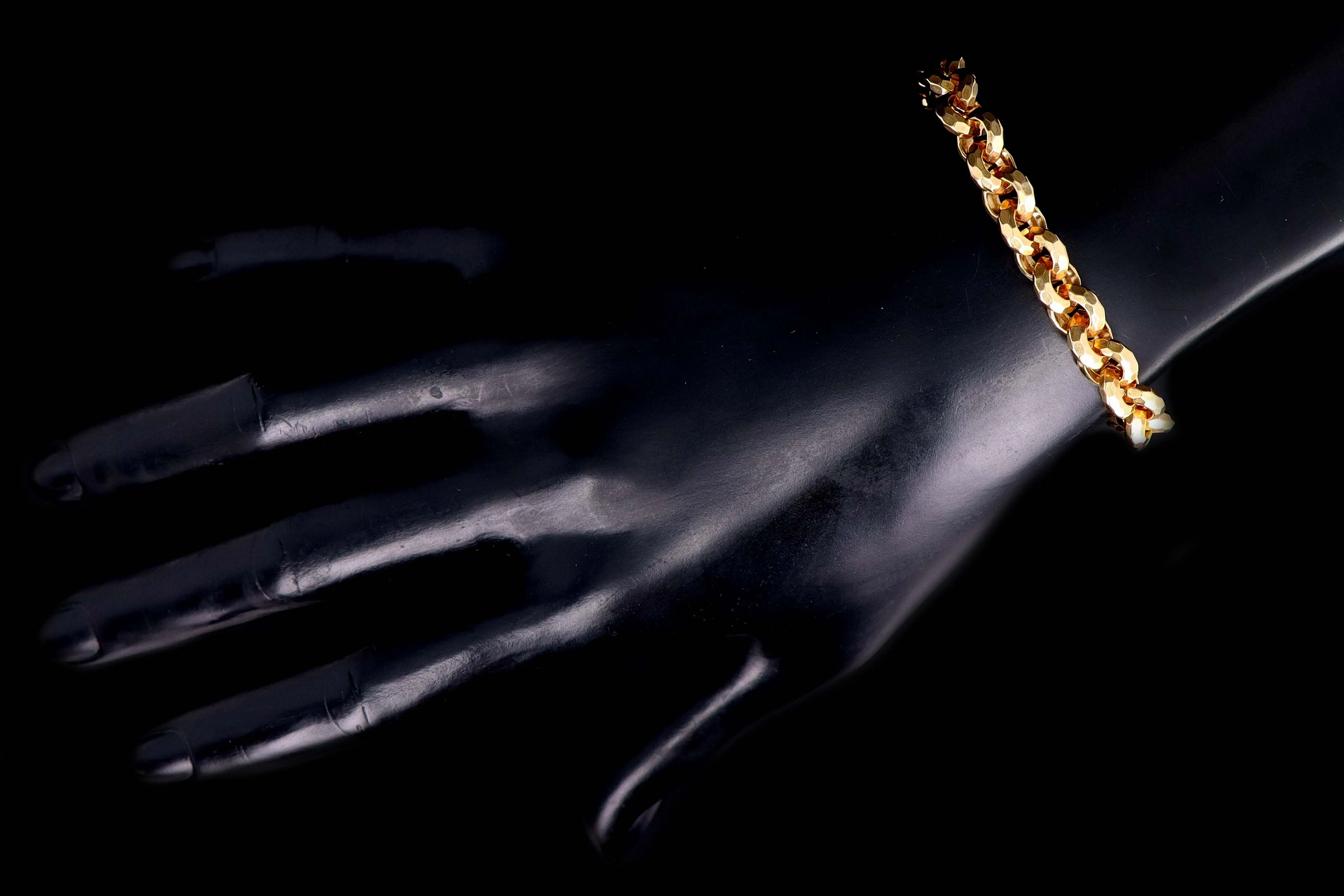 Modern 14K Yellow Gold Hammered Link Bracelet