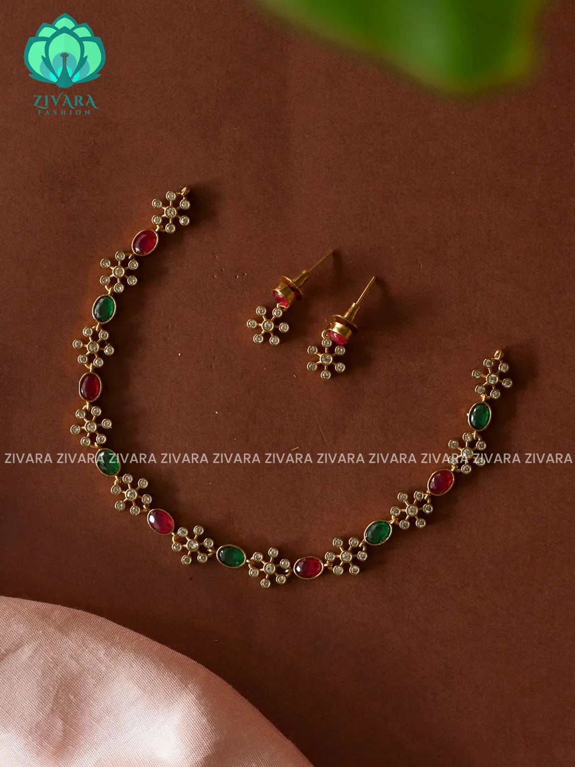 MOTIF FREE - stylish and minimal elegant neckwear with earrings- Zivara Fashion