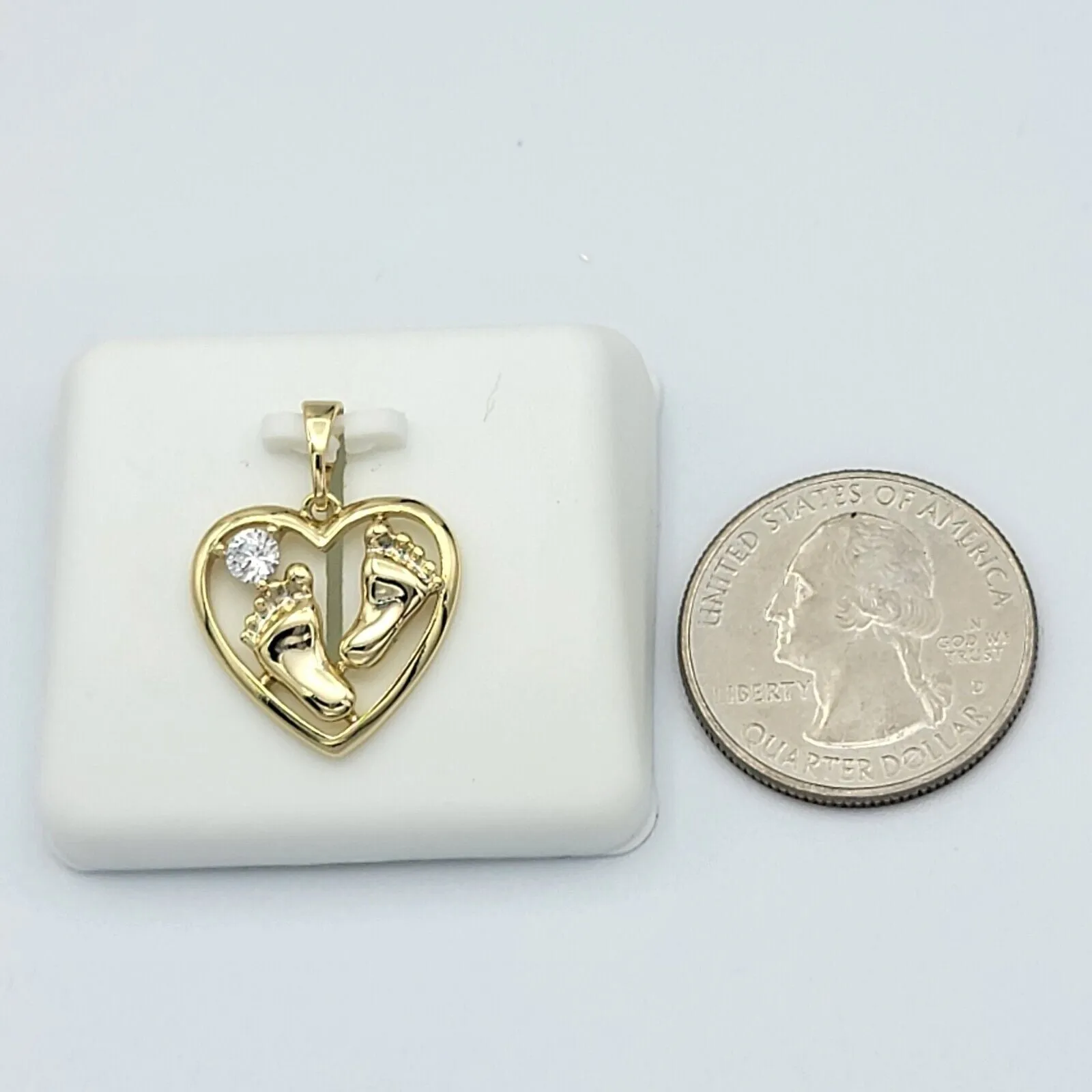 Necklaces - 14K Gold Plated. Feet Heart Charm - Baby Feet Party Footprint Pendant & Chain.