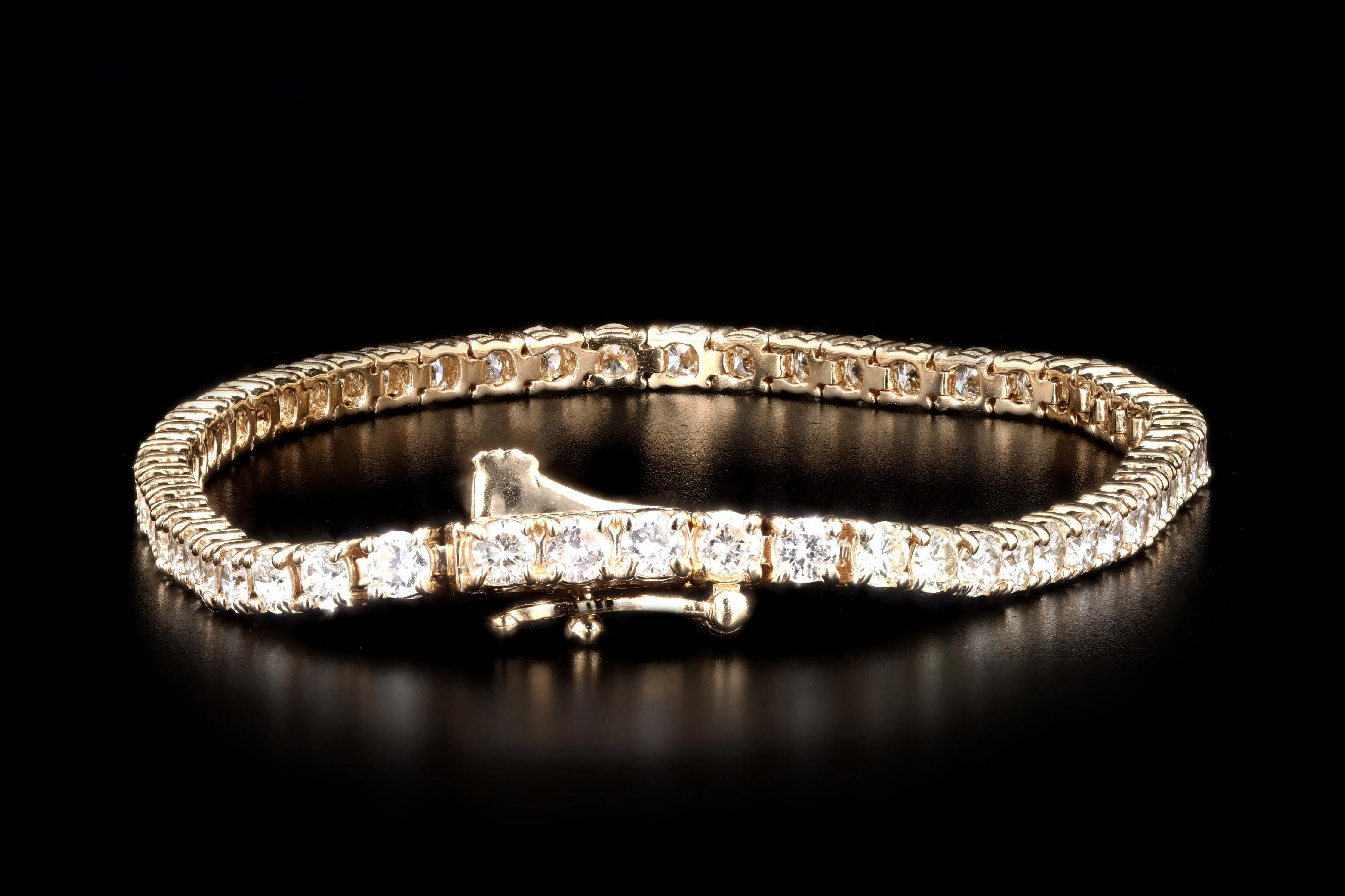 New 14K Yellow Gold 4.58 Carat Round Brilliant Cut Diamond Tennis Bracelet