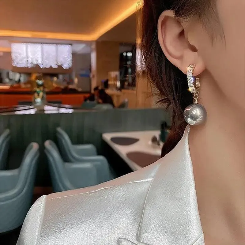 Oversized White Pearl Drop Earrings for Women And Girl Trendy Golden Round Pearl Wedding Earrings Jewelry Gift