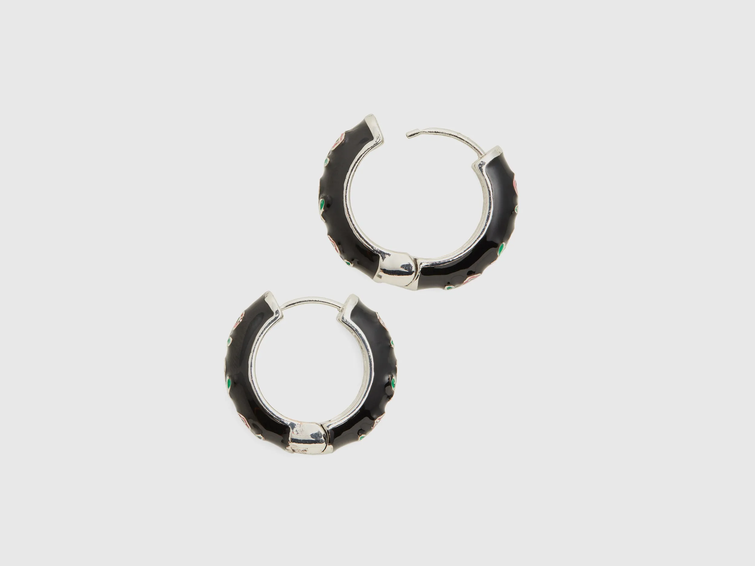 Sleek Black Hoop Earrings with Secure Closure