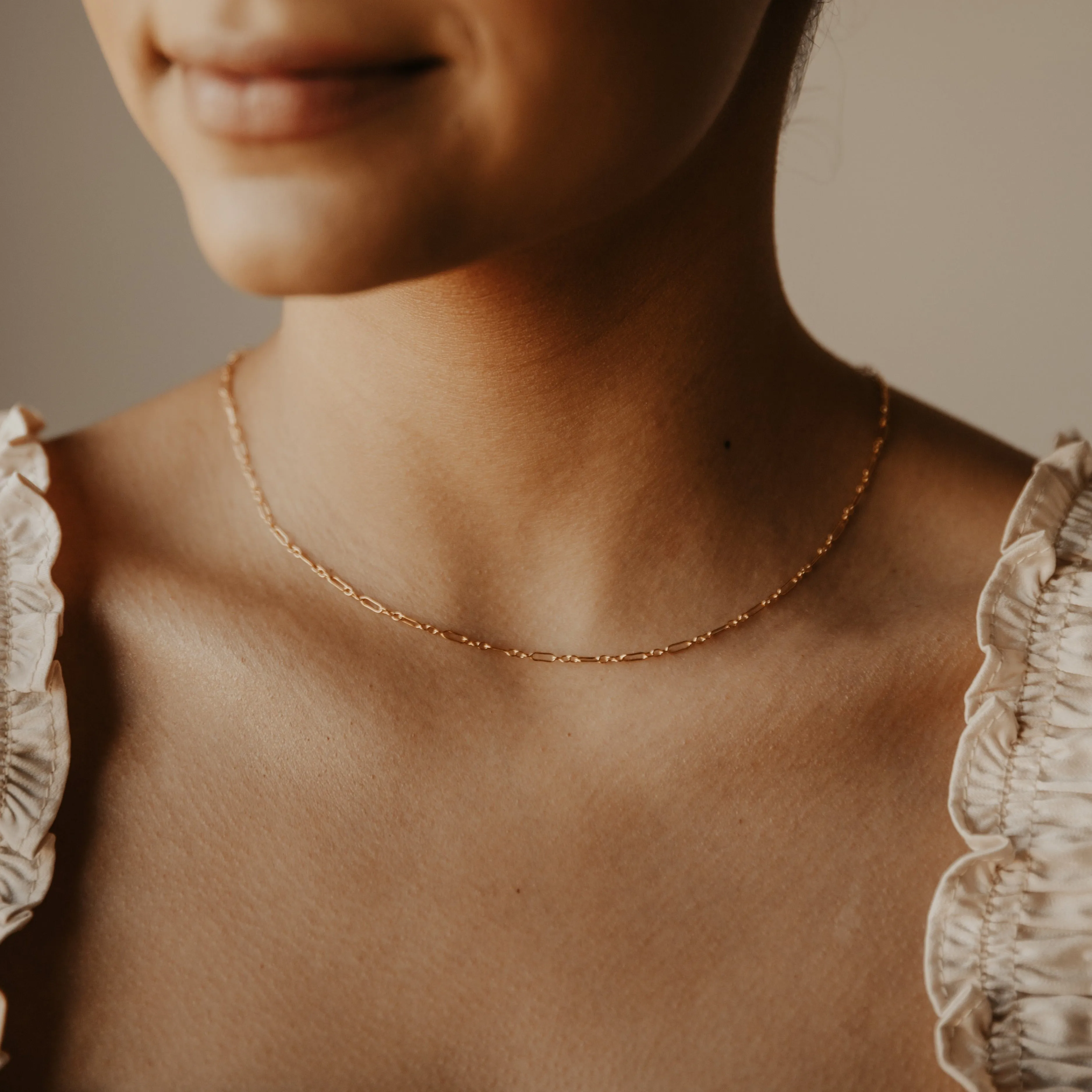 Thin Elongated Oval & Round Link Chain Necklace