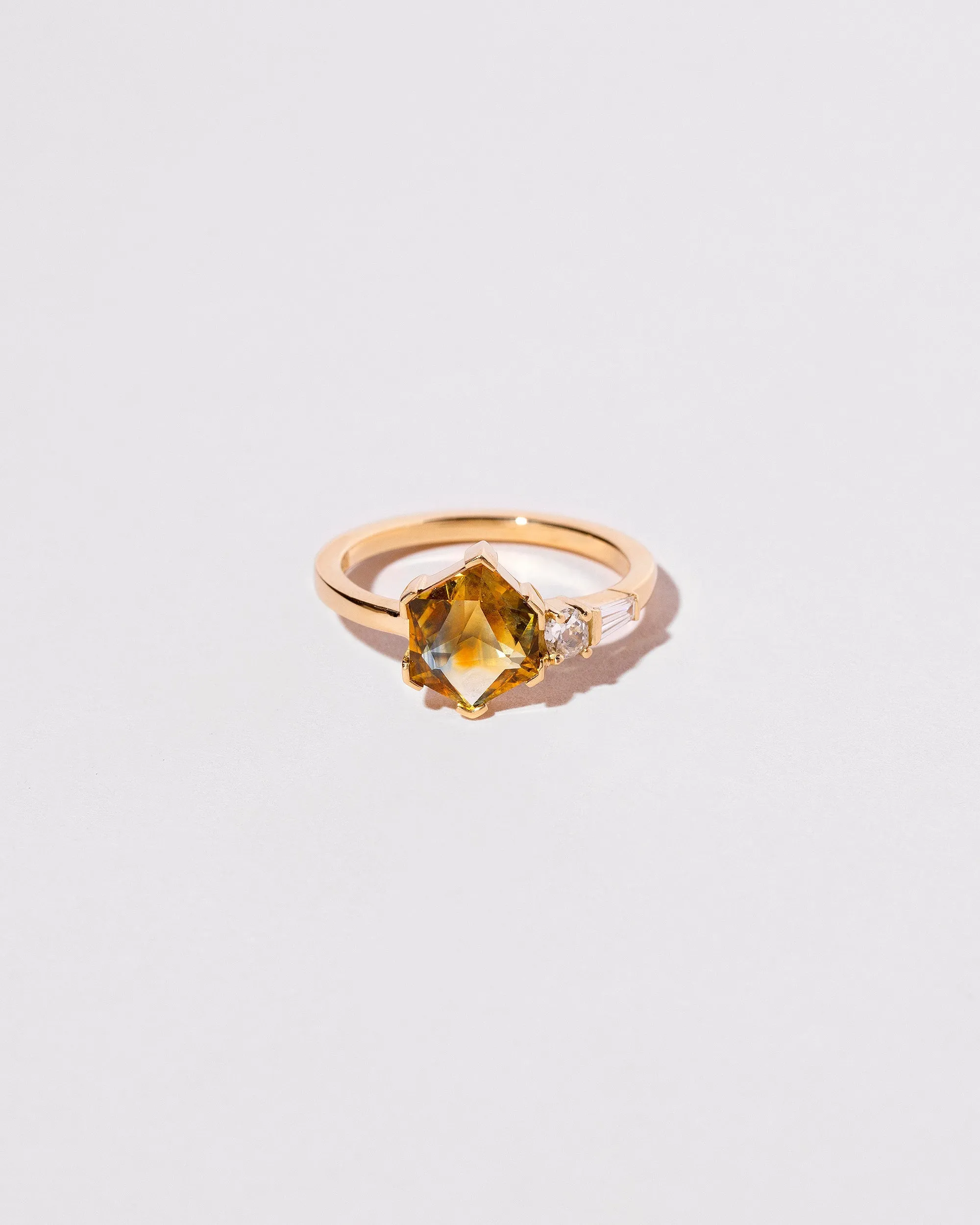 Vela Ring