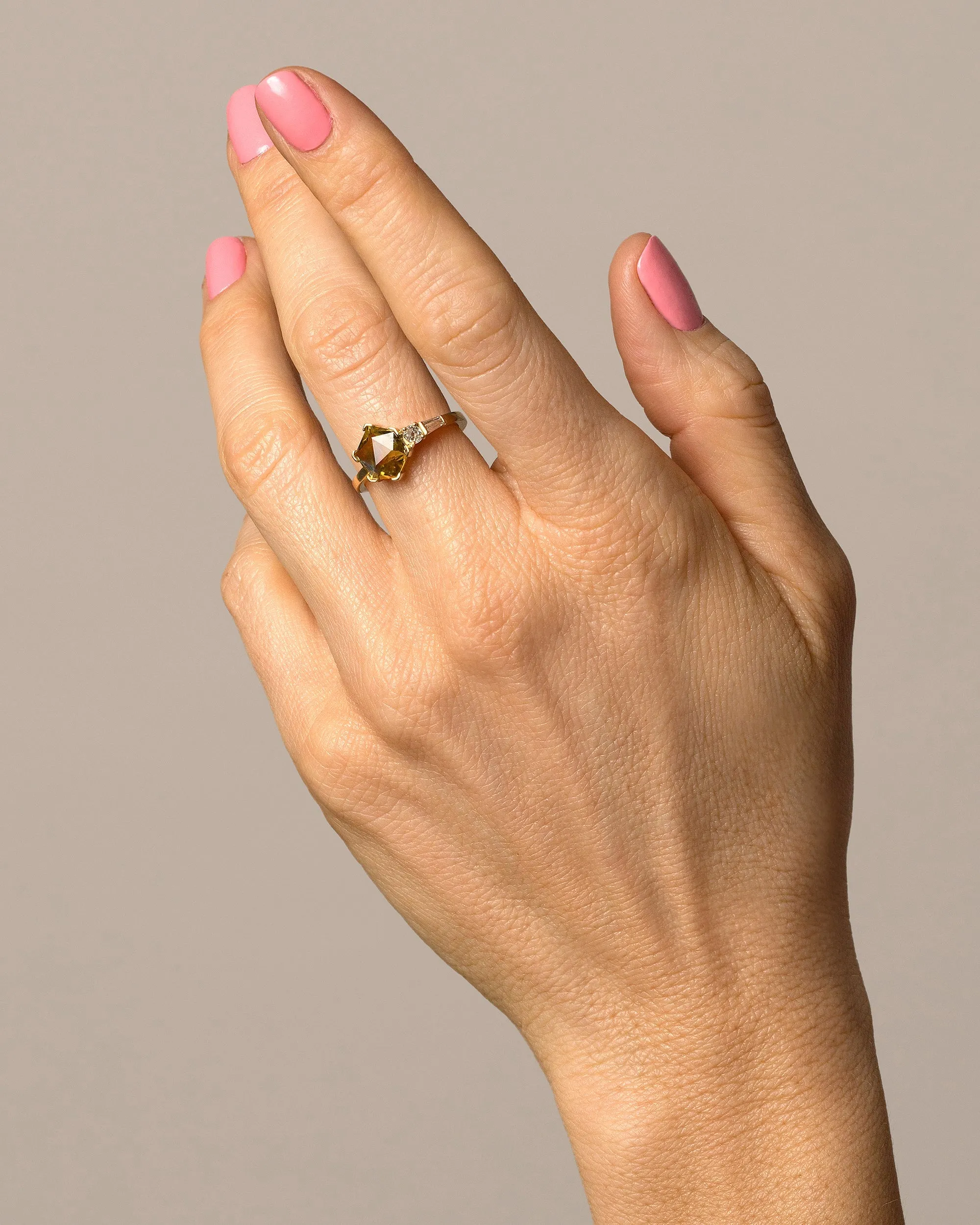 Vela Ring