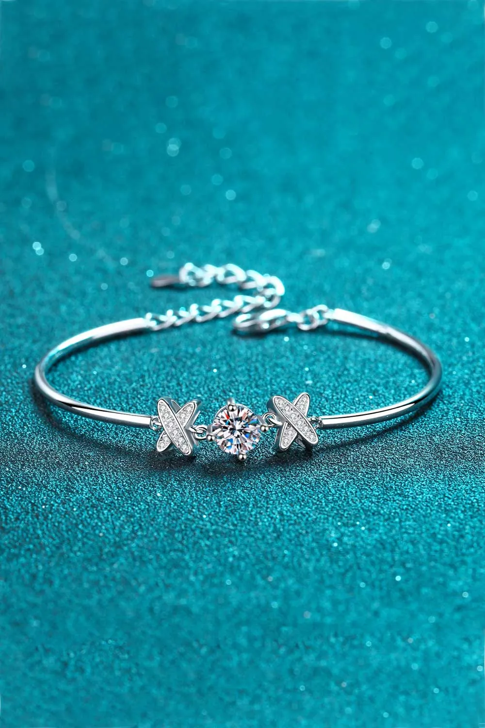 XOX Moissanite Bracelet